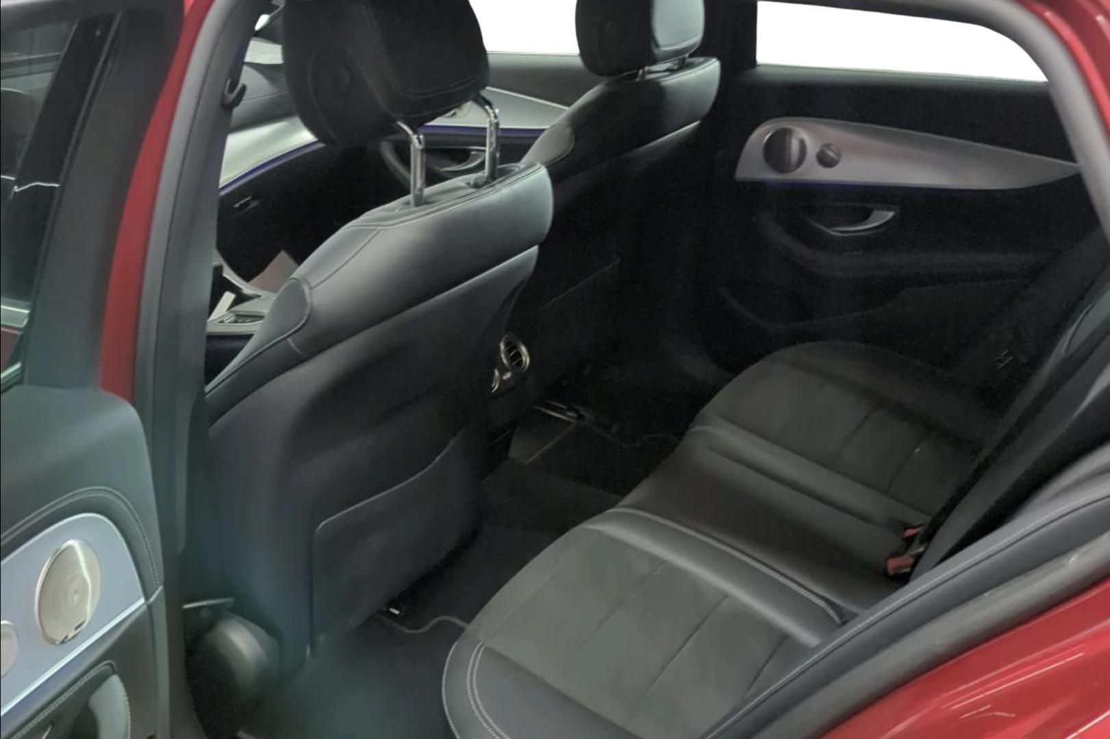 MERCEDES-BENZ E 2022