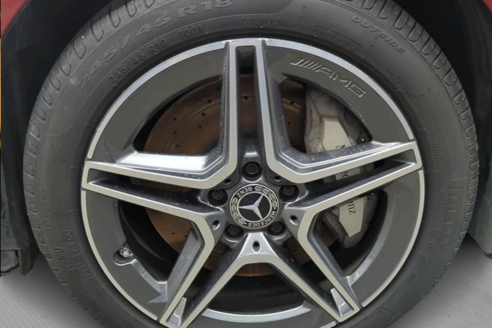 MERCEDES-BENZ E 2022