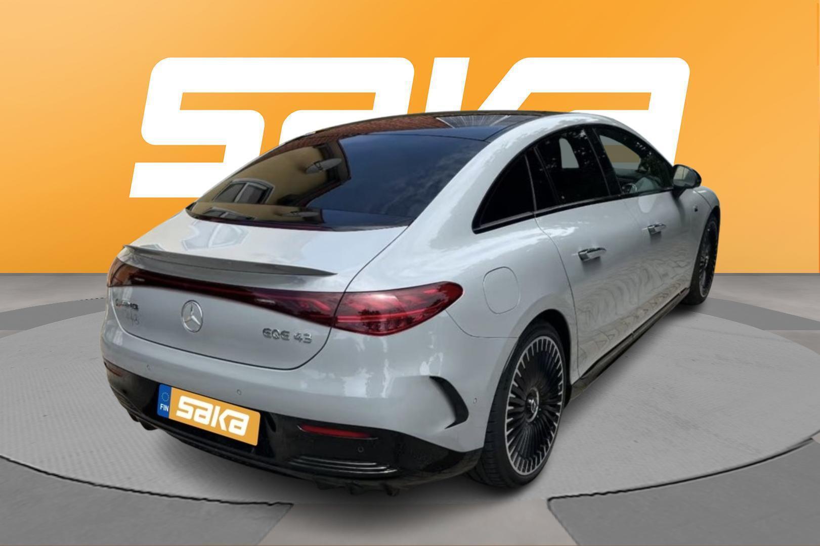 MERCEDES-BENZ EQE 2023