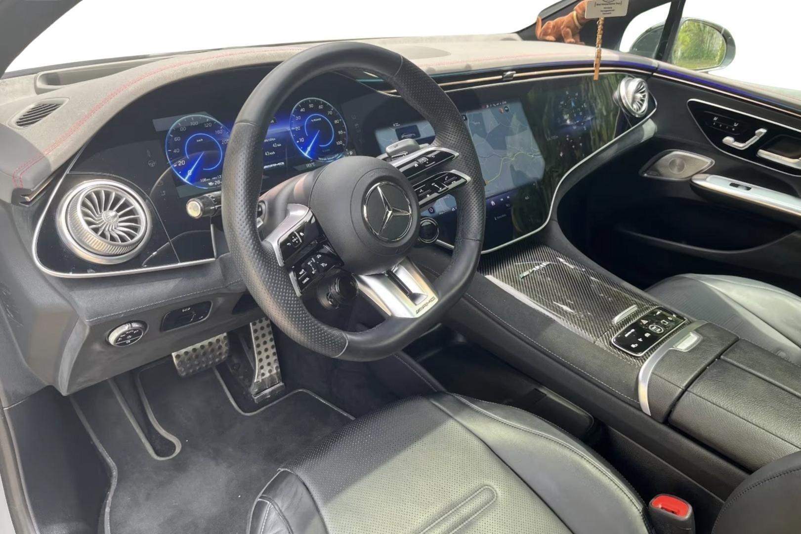 MERCEDES-BENZ EQE 2023