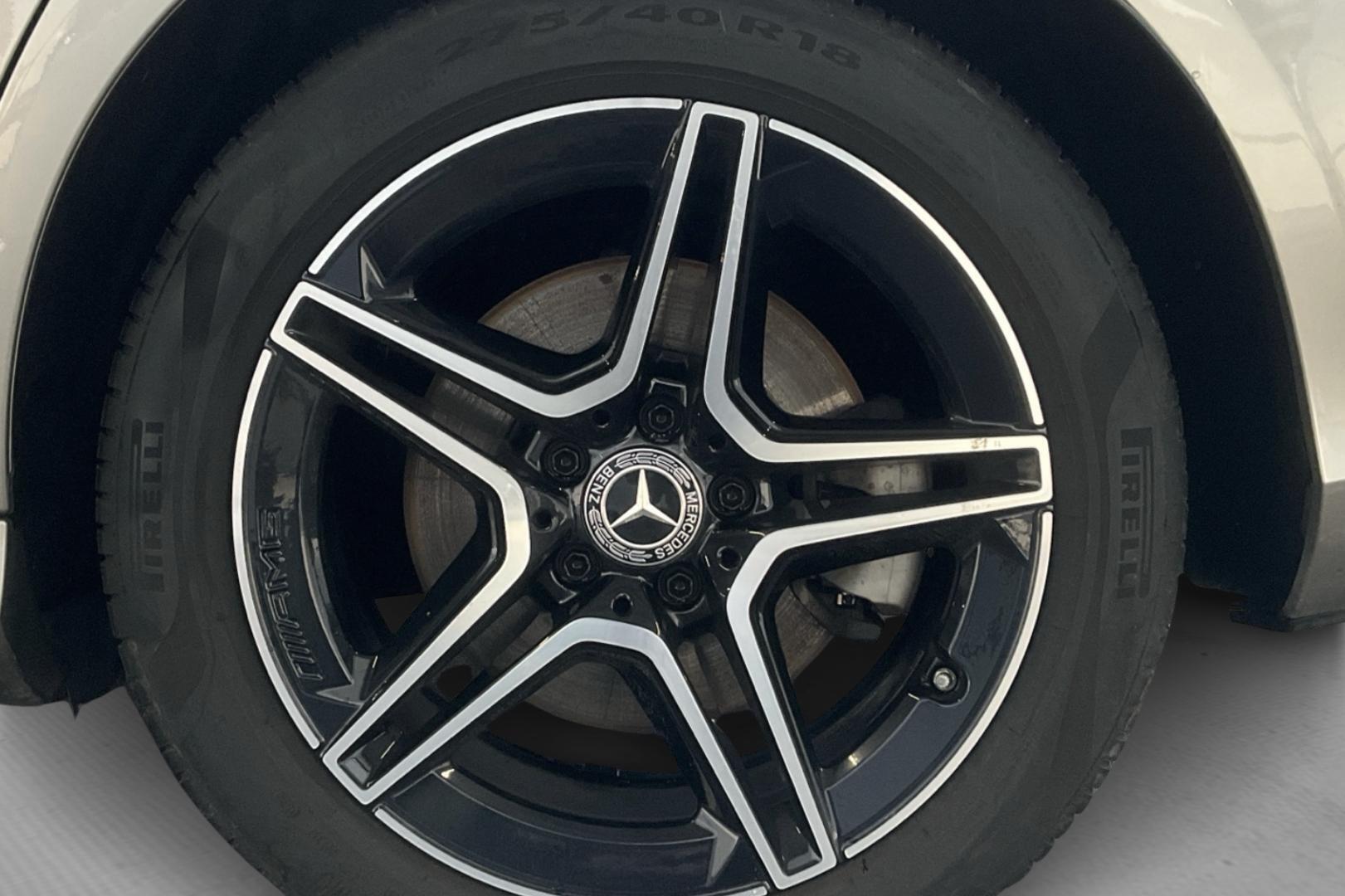 MERCEDES-BENZ E 2021