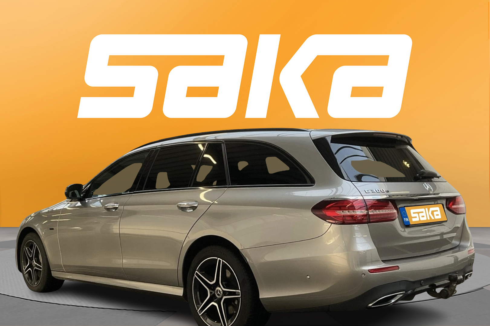 MERCEDES-BENZ E 2021