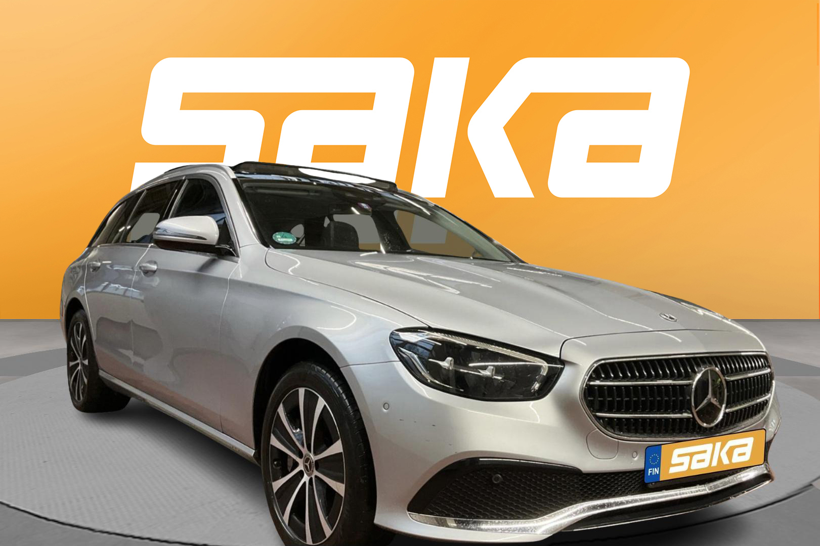 MERCEDES-BENZ E 2022