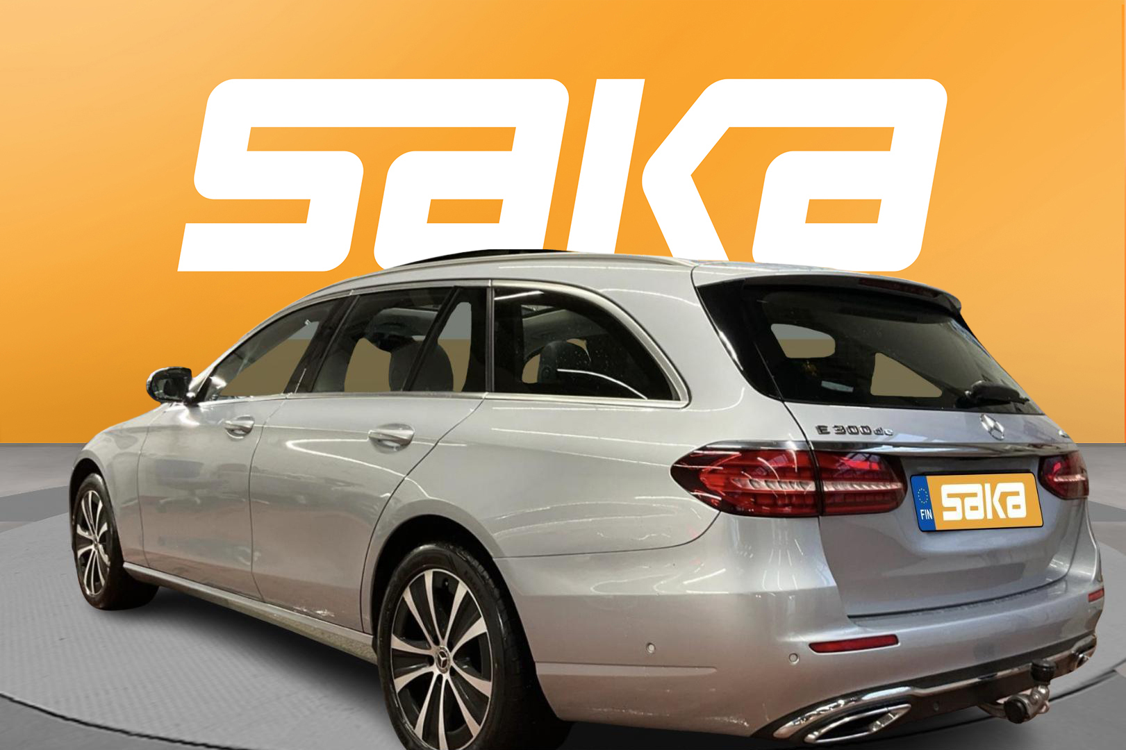 MERCEDES-BENZ E 2022