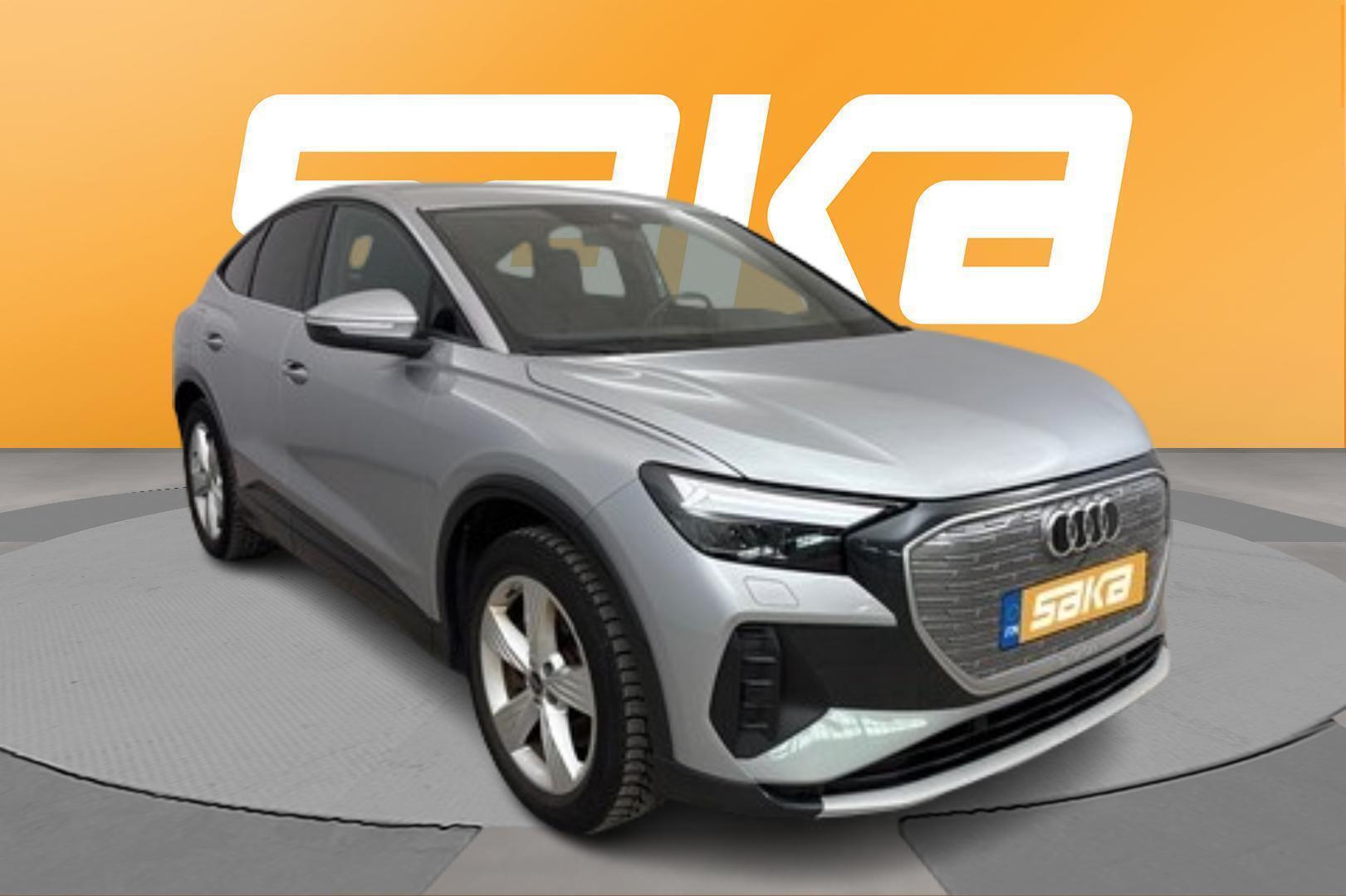 AUDI Q4 e-tron 2024