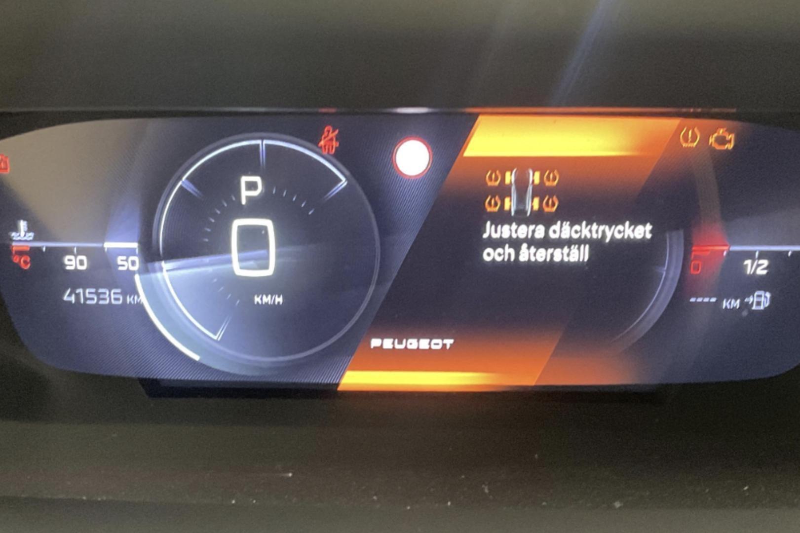 PEUGEOT 408 2023
