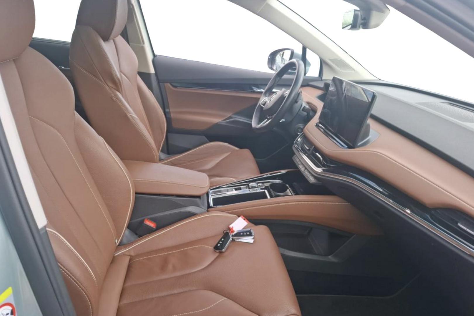 SKODA Enyaq 2023