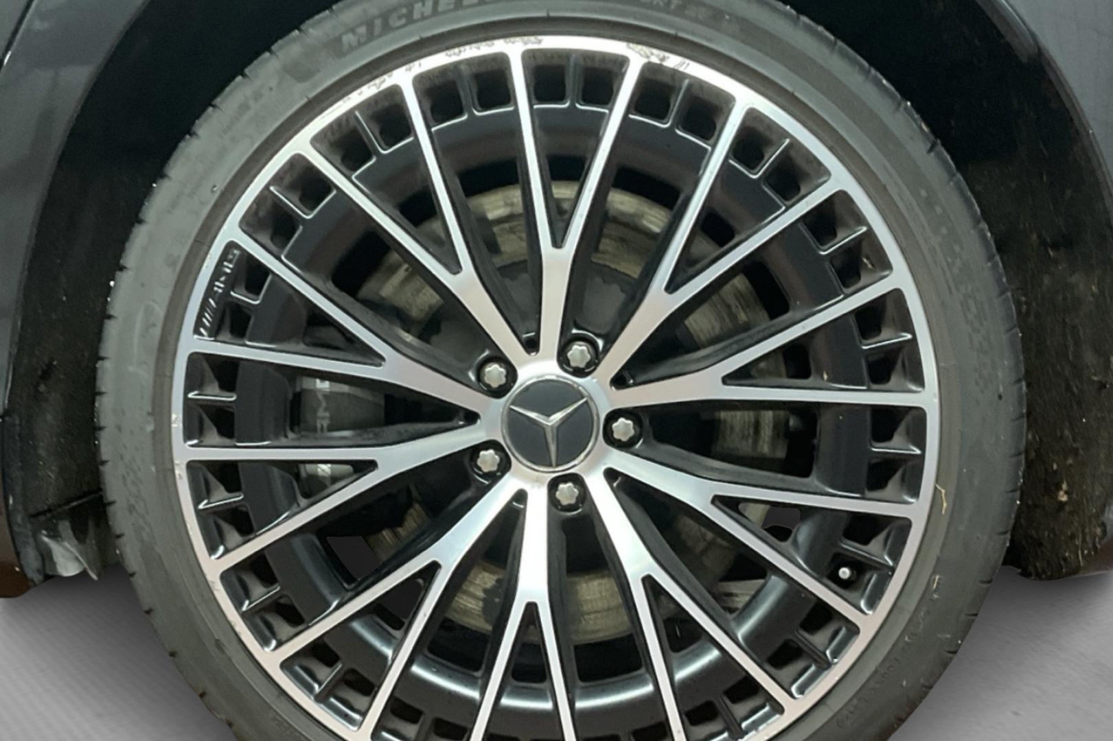 MERCEDES-BENZ EQE 2023