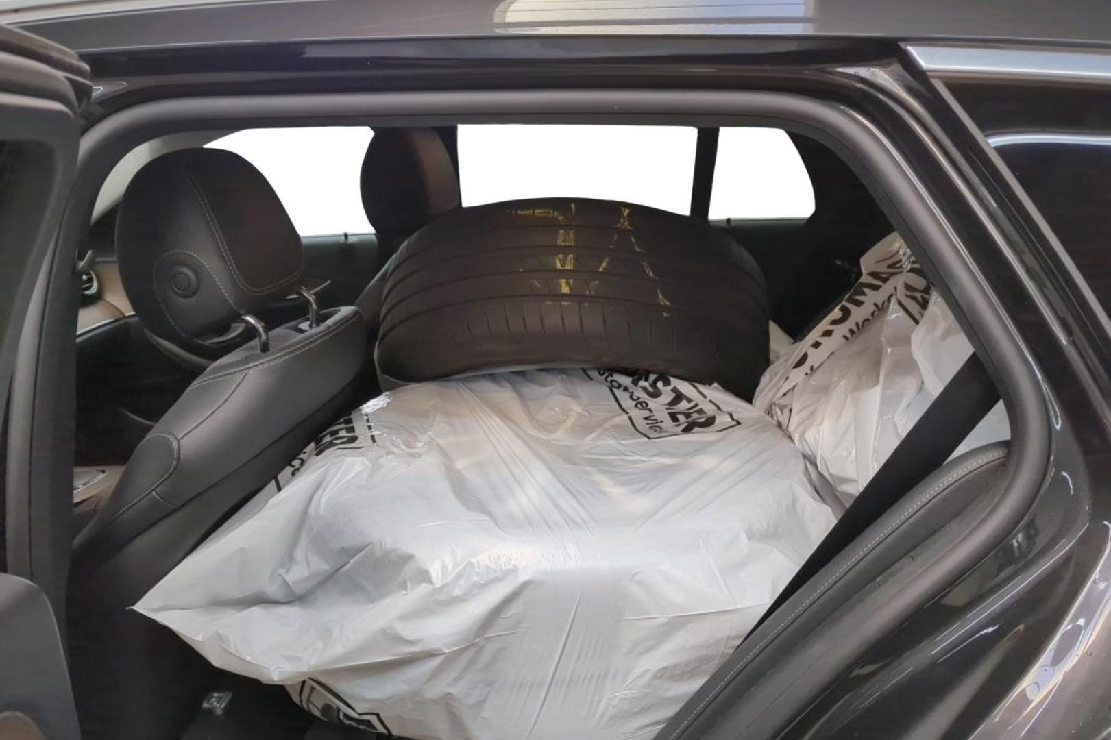 MERCEDES-BENZ E 2021