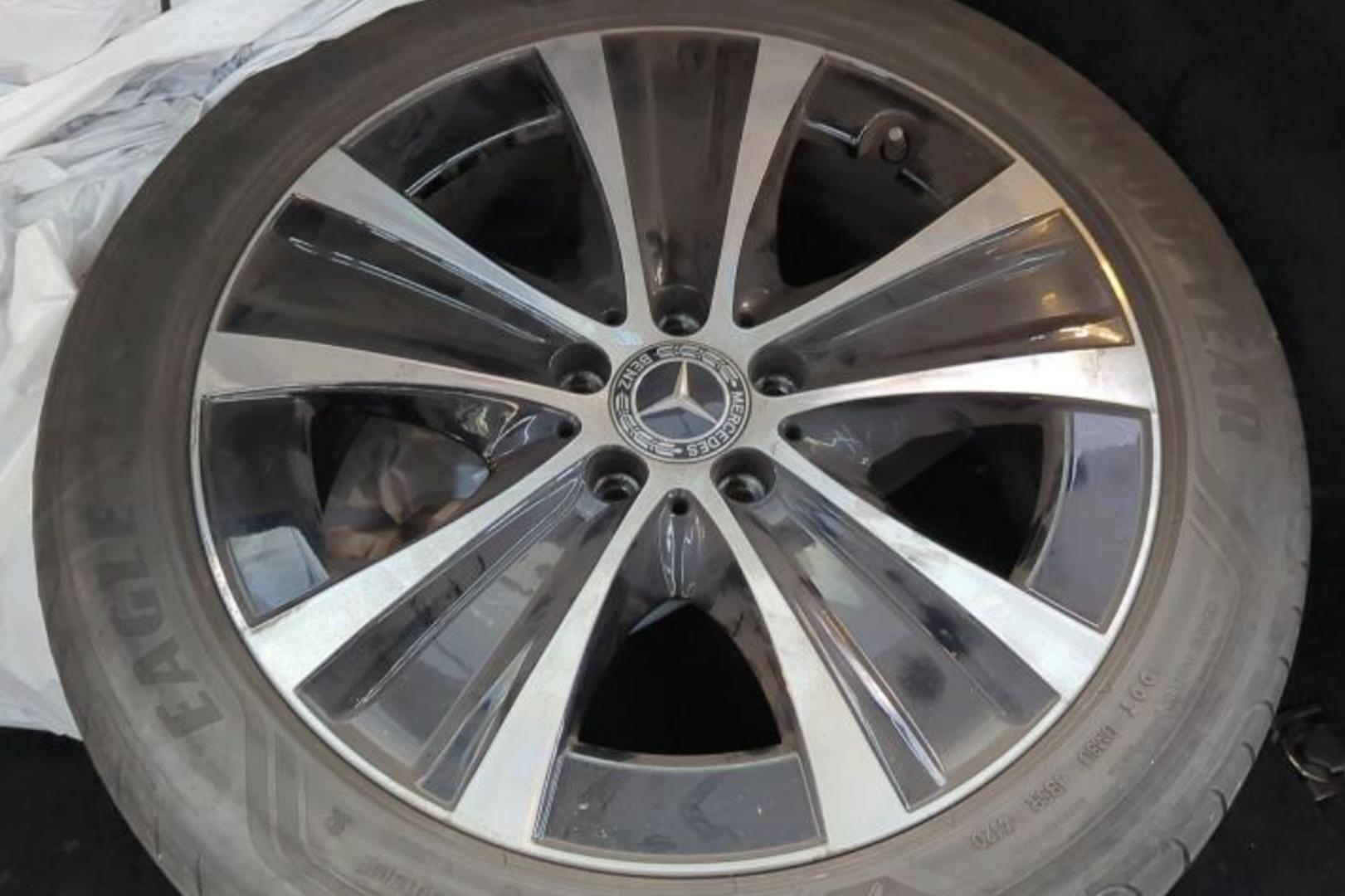 MERCEDES-BENZ E 2021