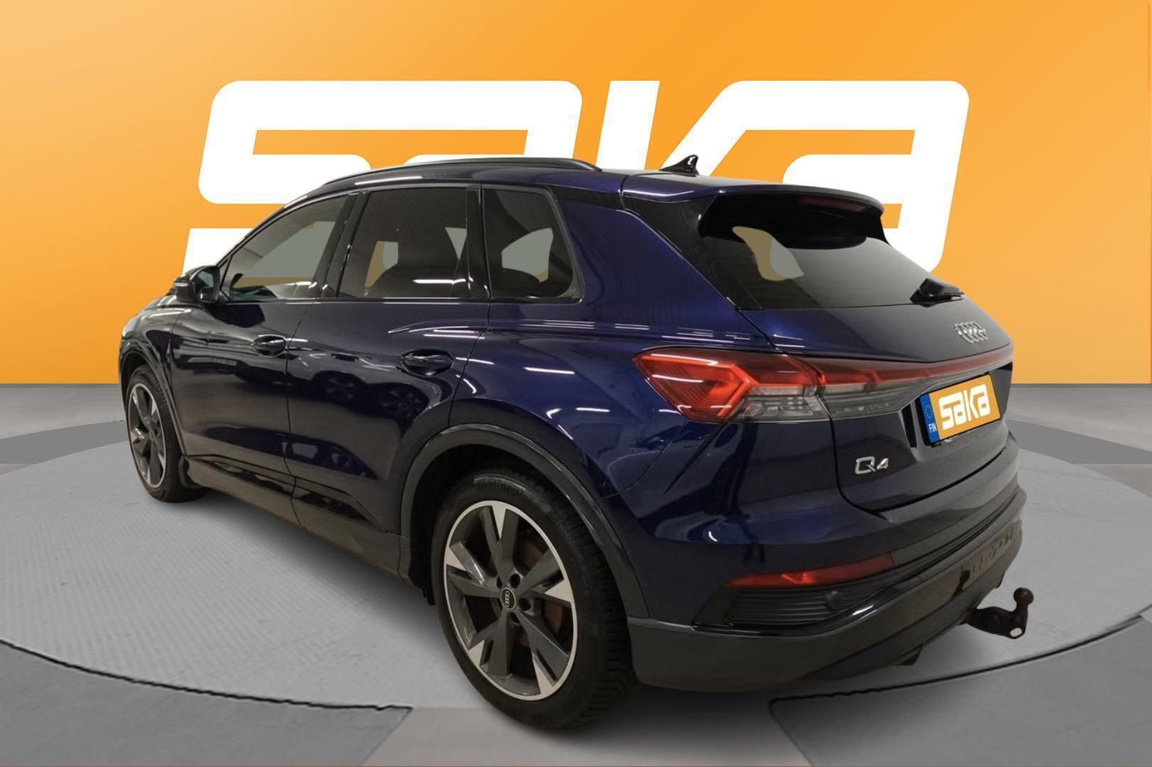 AUDI Q4 e-tron 2022