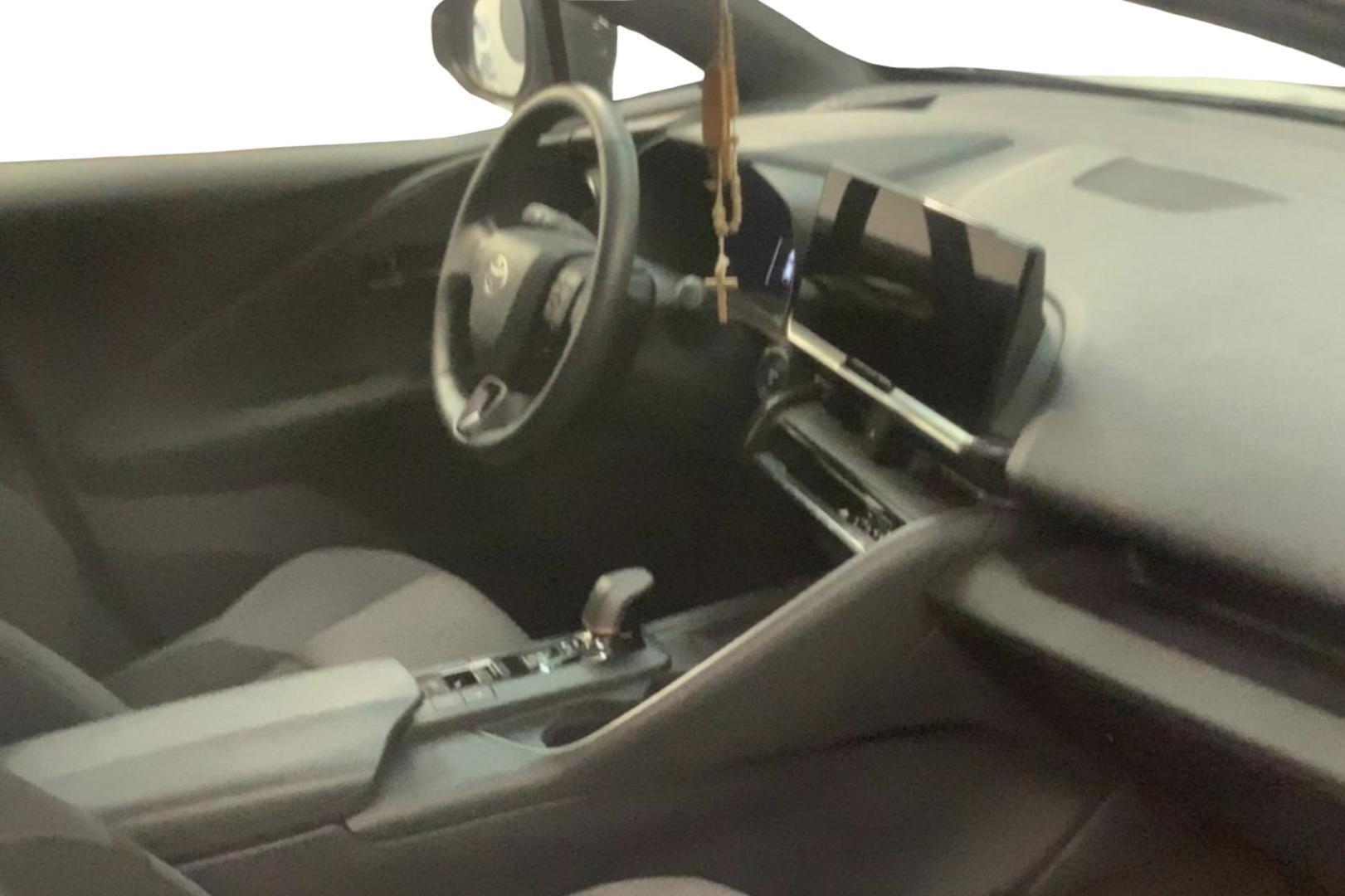 TOYOTA C-HR 2024