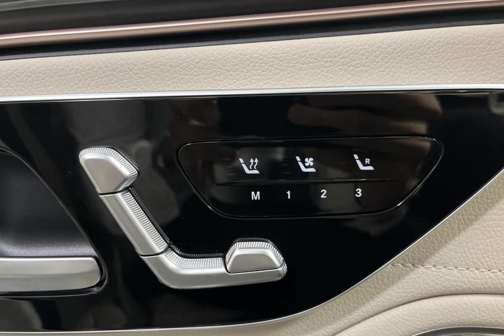 MERCEDES-BENZ EQS 2022