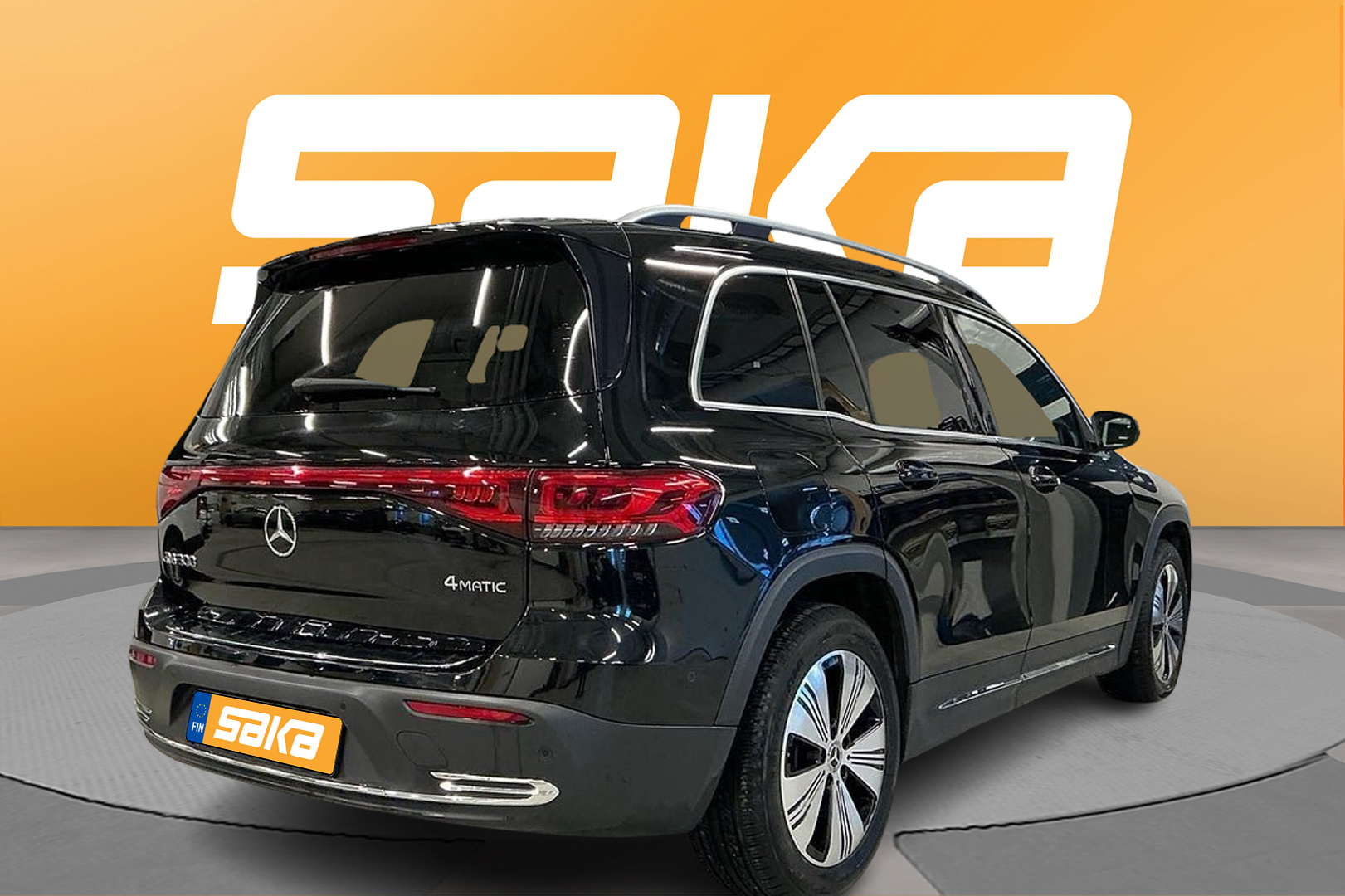 MERCEDES-BENZ EQB 2023