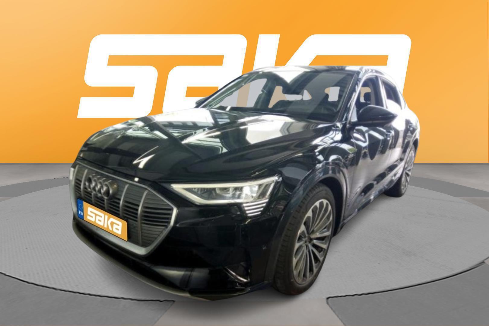 AUDI e-tron 2023
