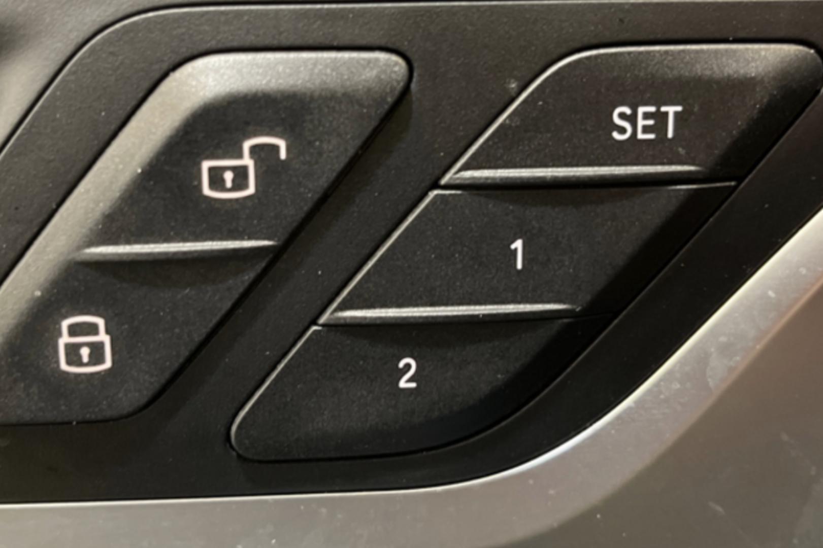 BMW iX3 2023