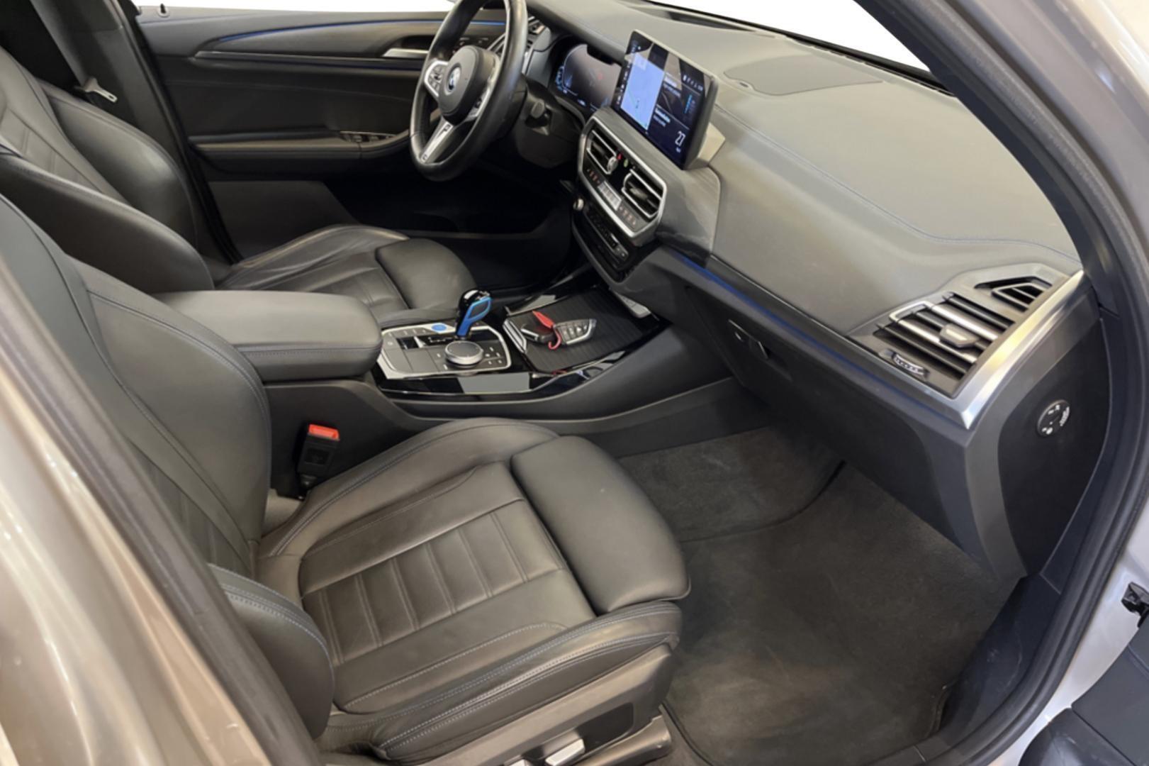 BMW iX3 2023