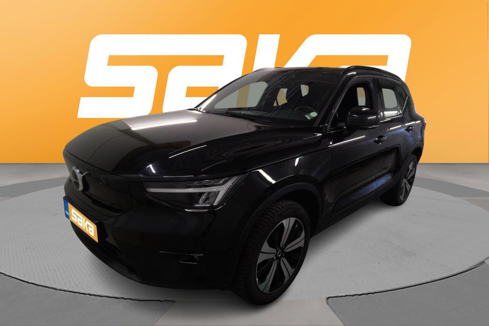 VOLVO XC40 2023
