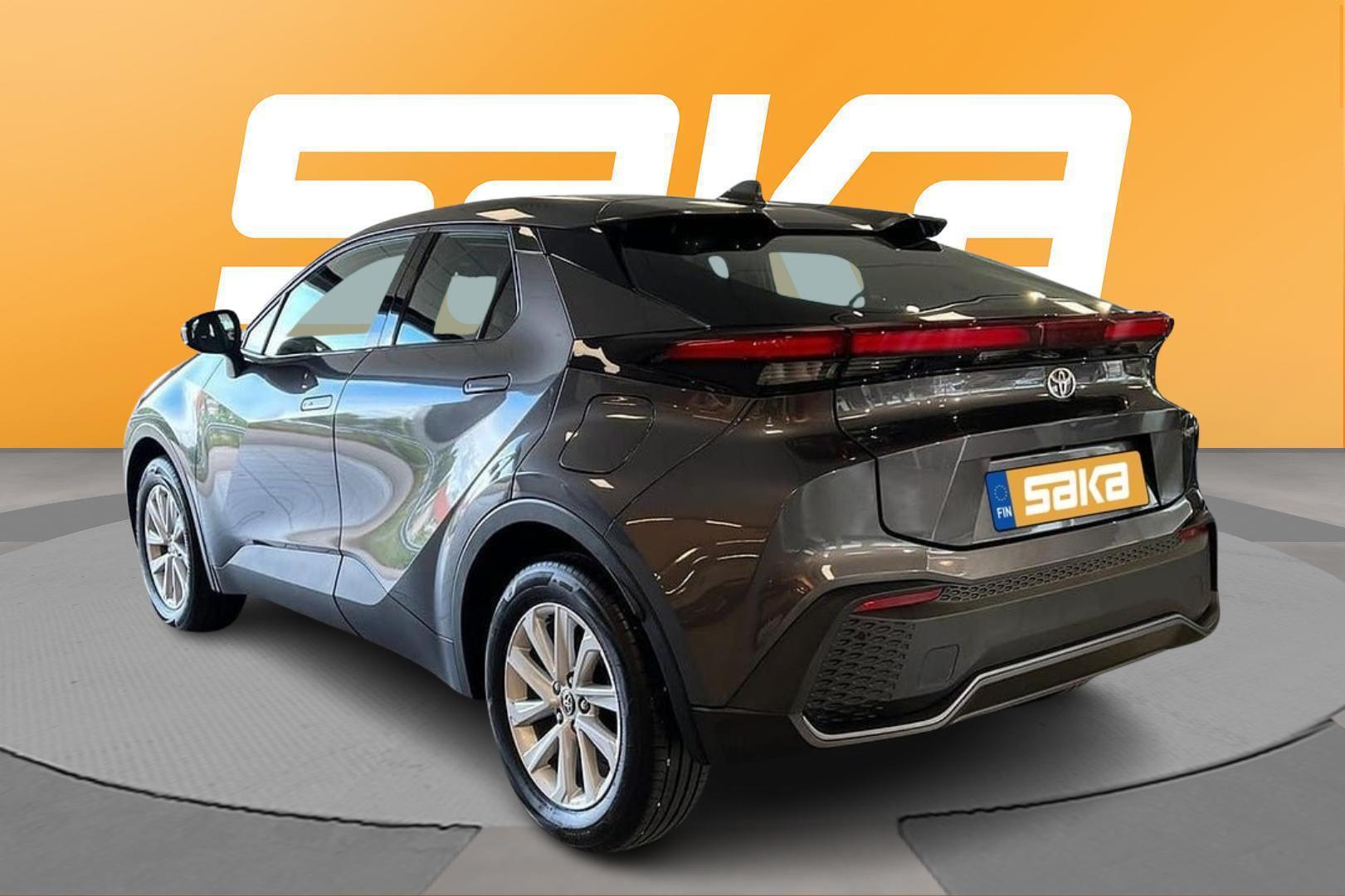TOYOTA C-HR 2025