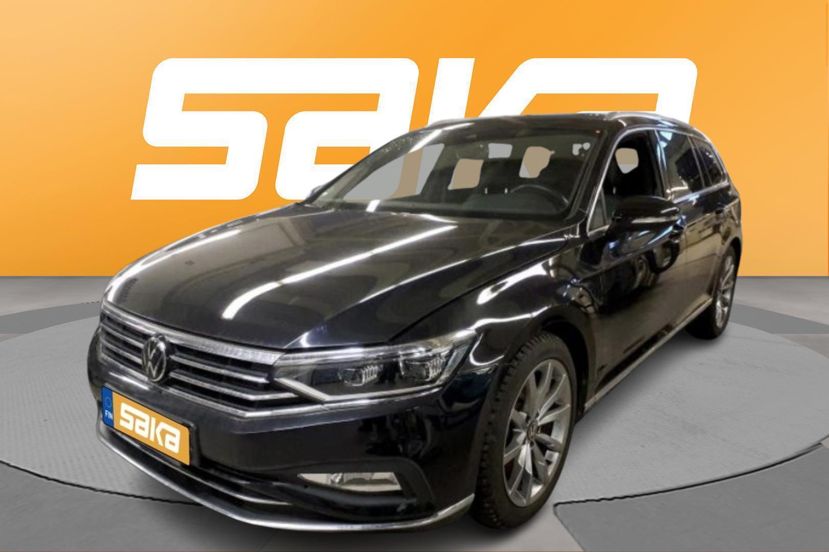VOLKSWAGEN Passat 2022