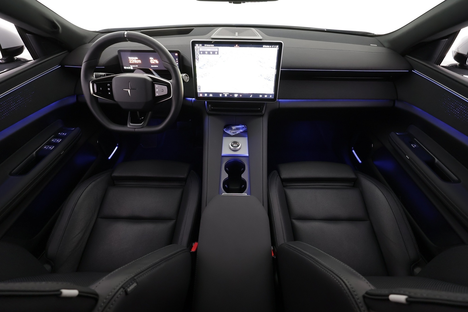 POLESTAR 4 2025