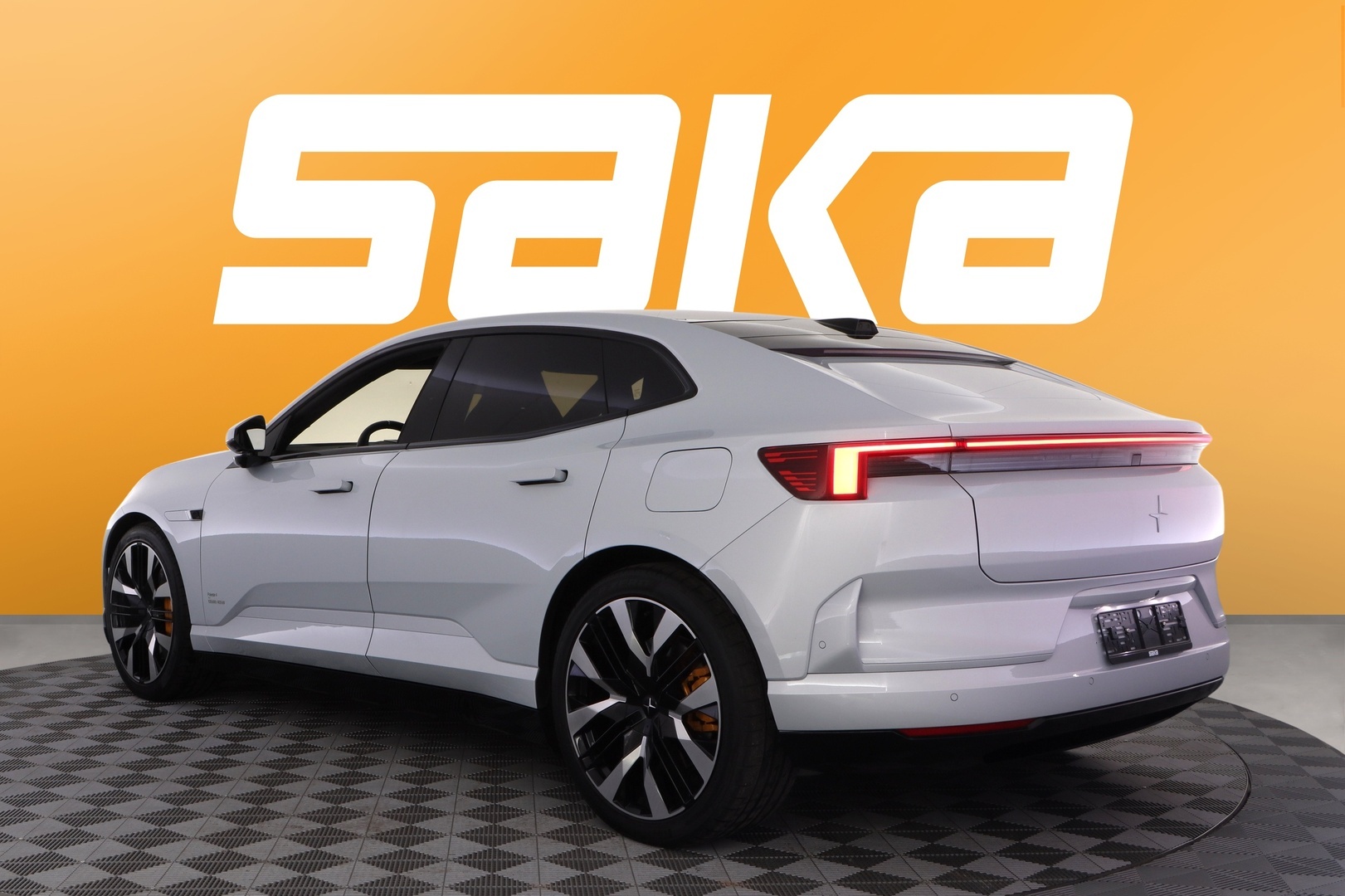 POLESTAR 4 2025