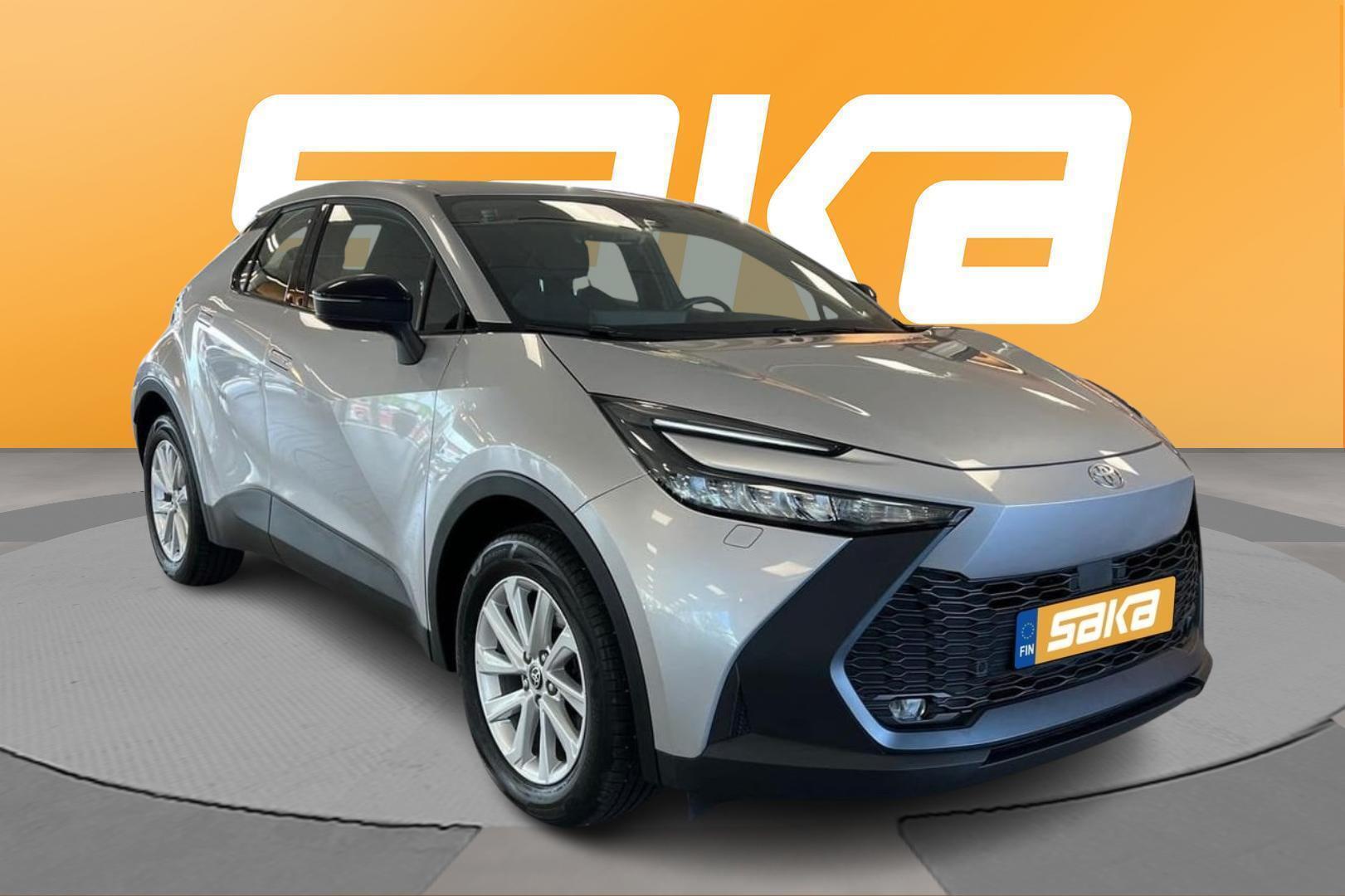 TOYOTA C-HR 2025