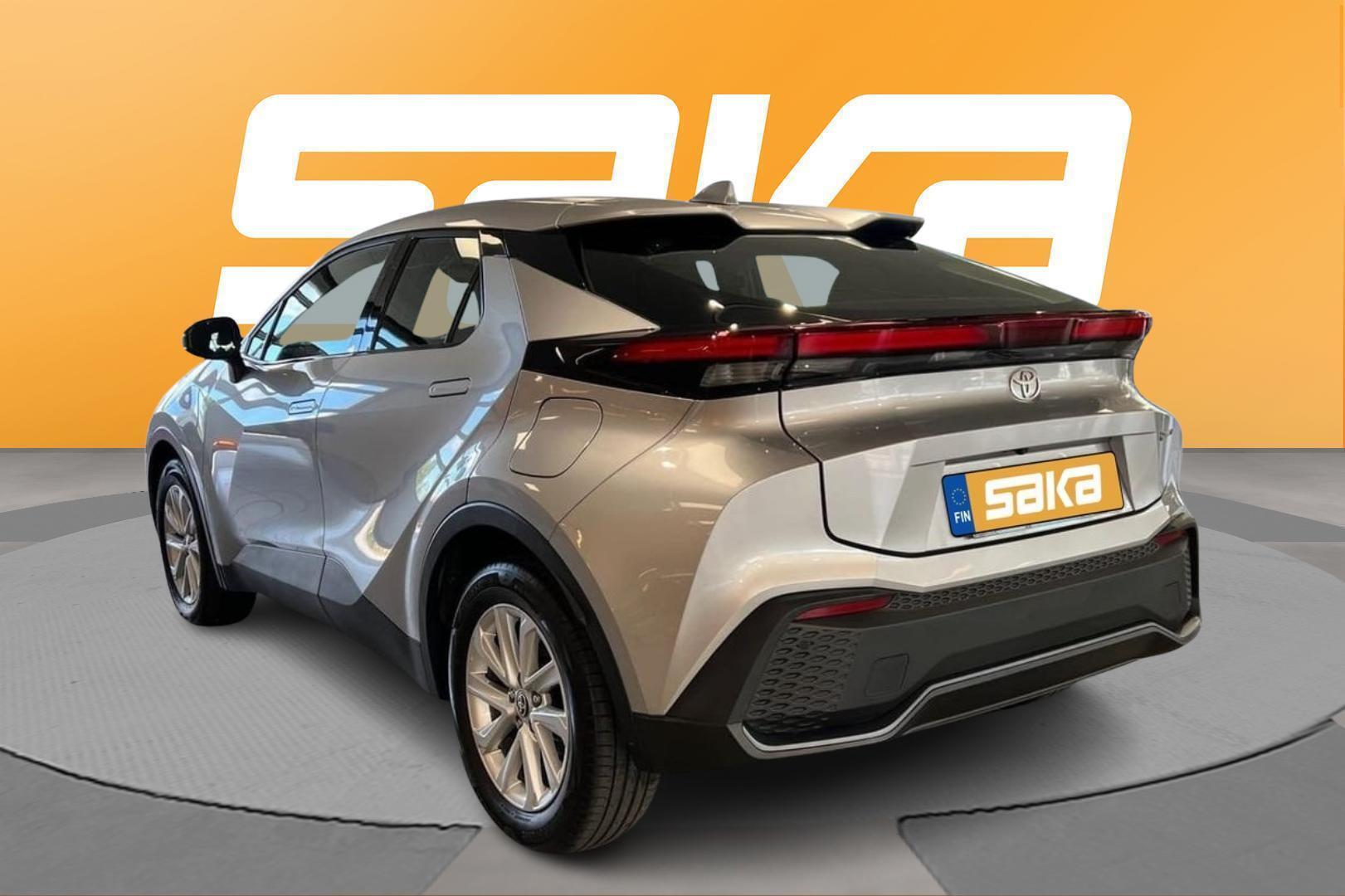 TOYOTA C-HR 2025