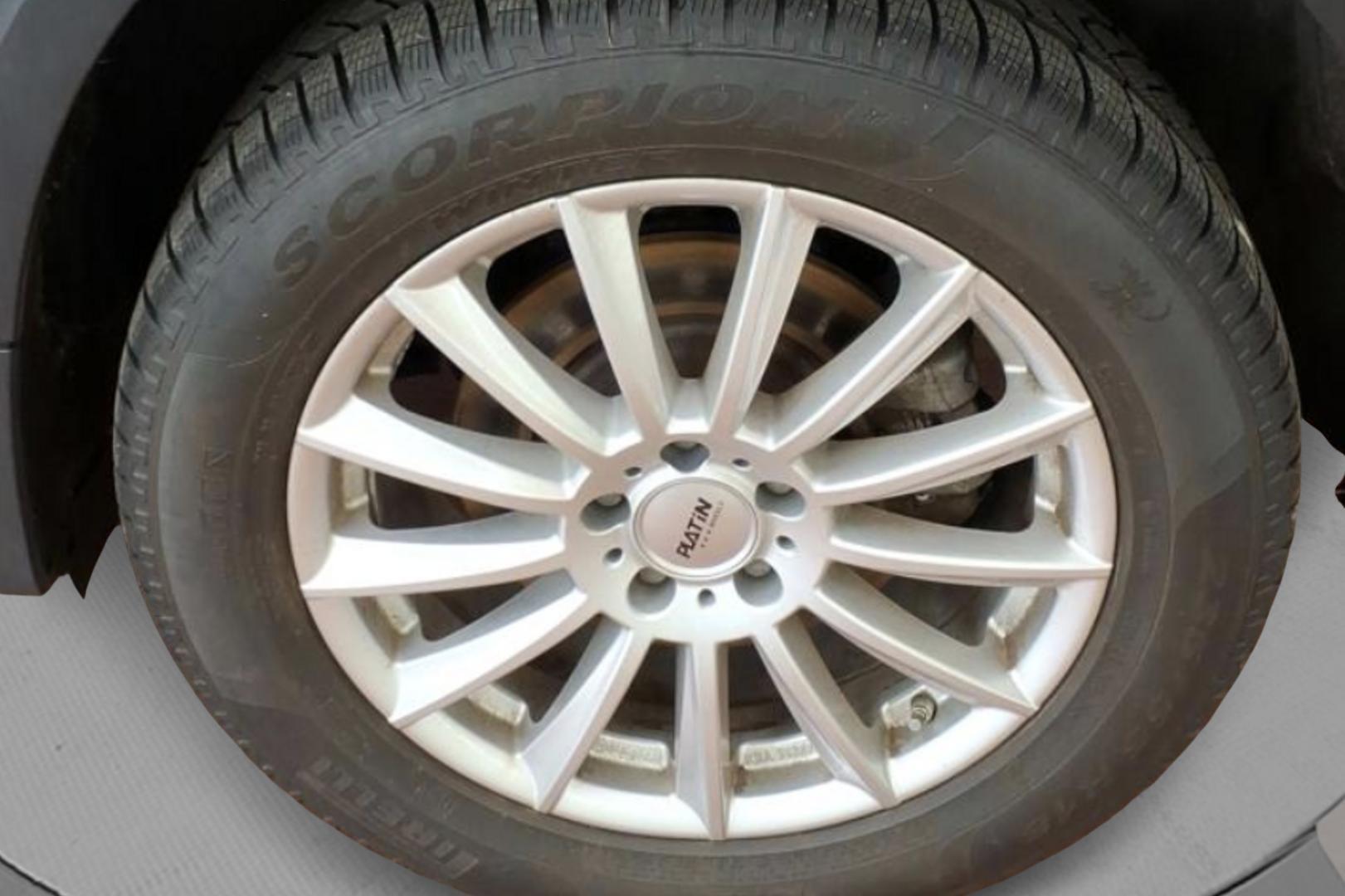 MERCEDES-BENZ EQB 2023