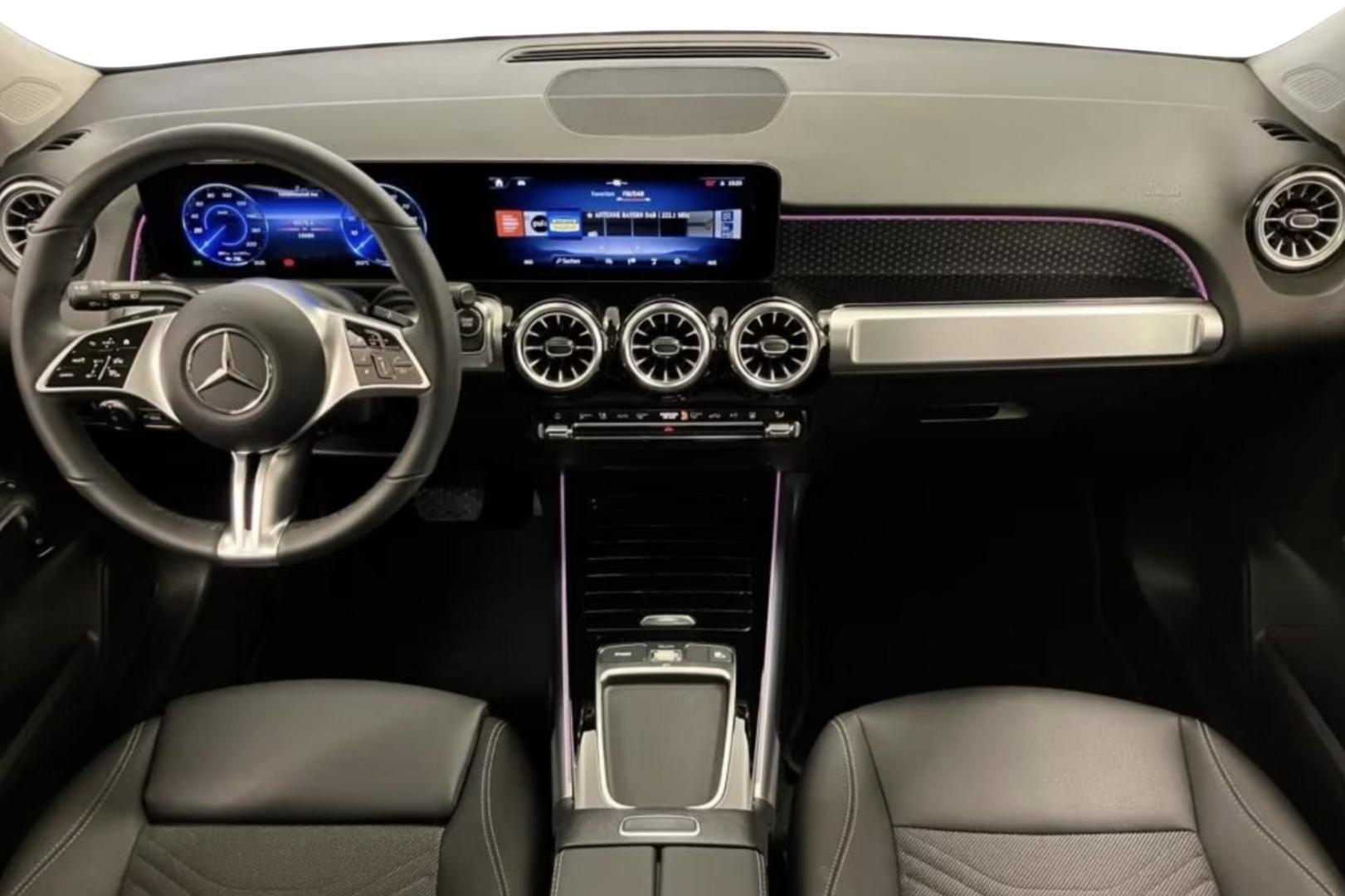 MERCEDES-BENZ EQB 2025