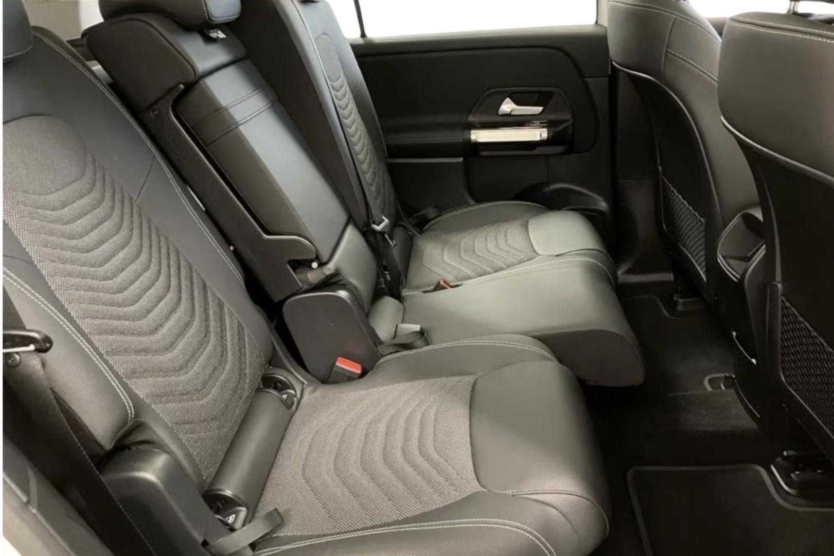 MERCEDES-BENZ EQB 2025