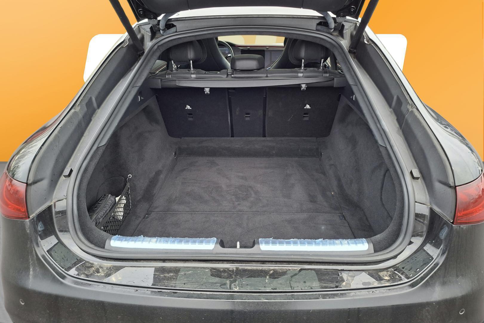 MERCEDES-BENZ EQS 2022