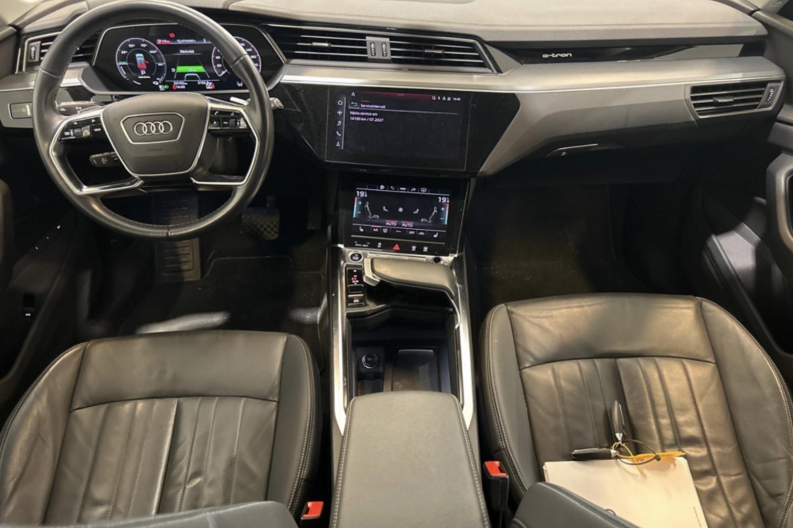 AUDI Q8 e-tron 2024