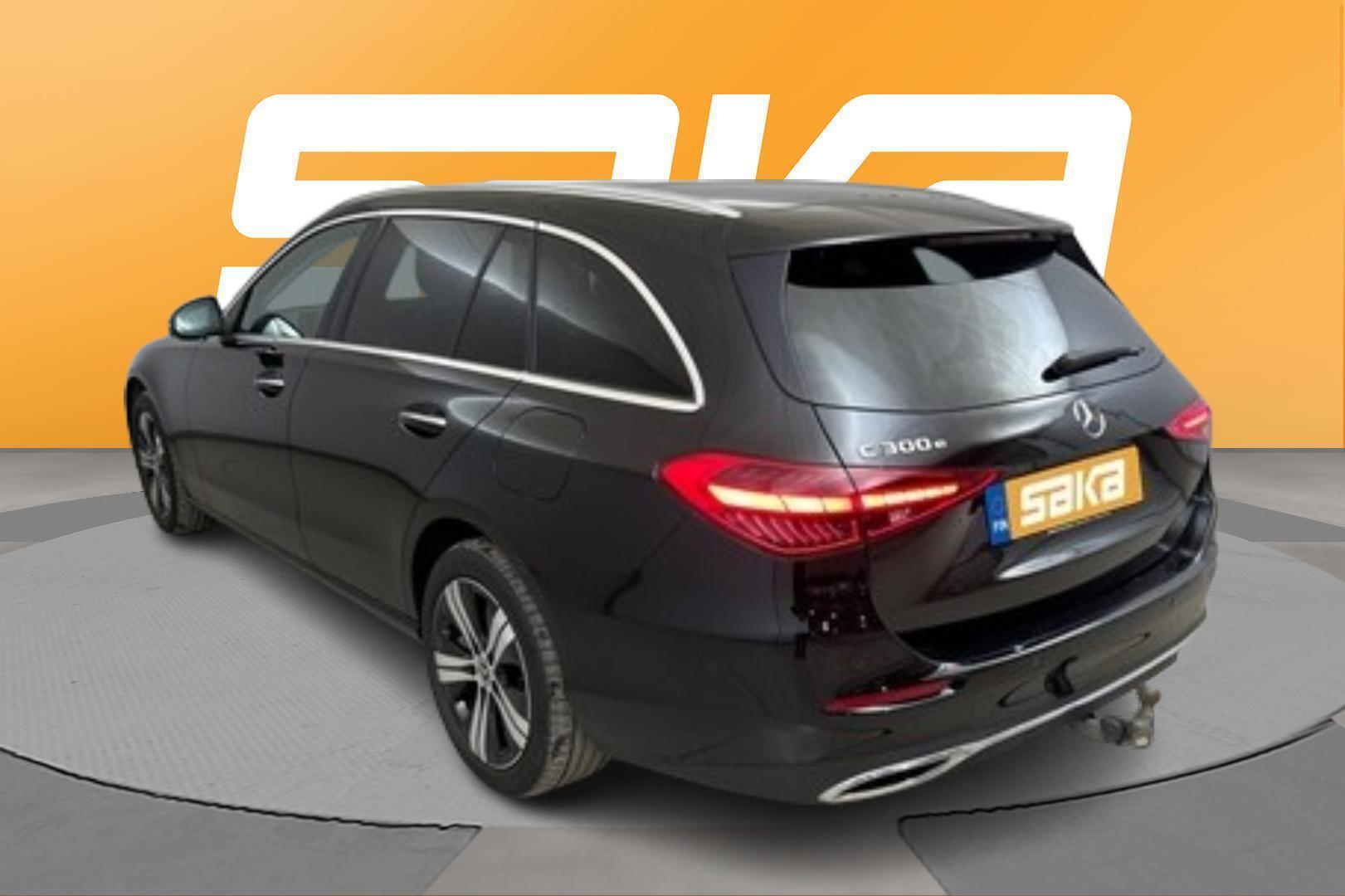 MERCEDES-BENZ C 2023