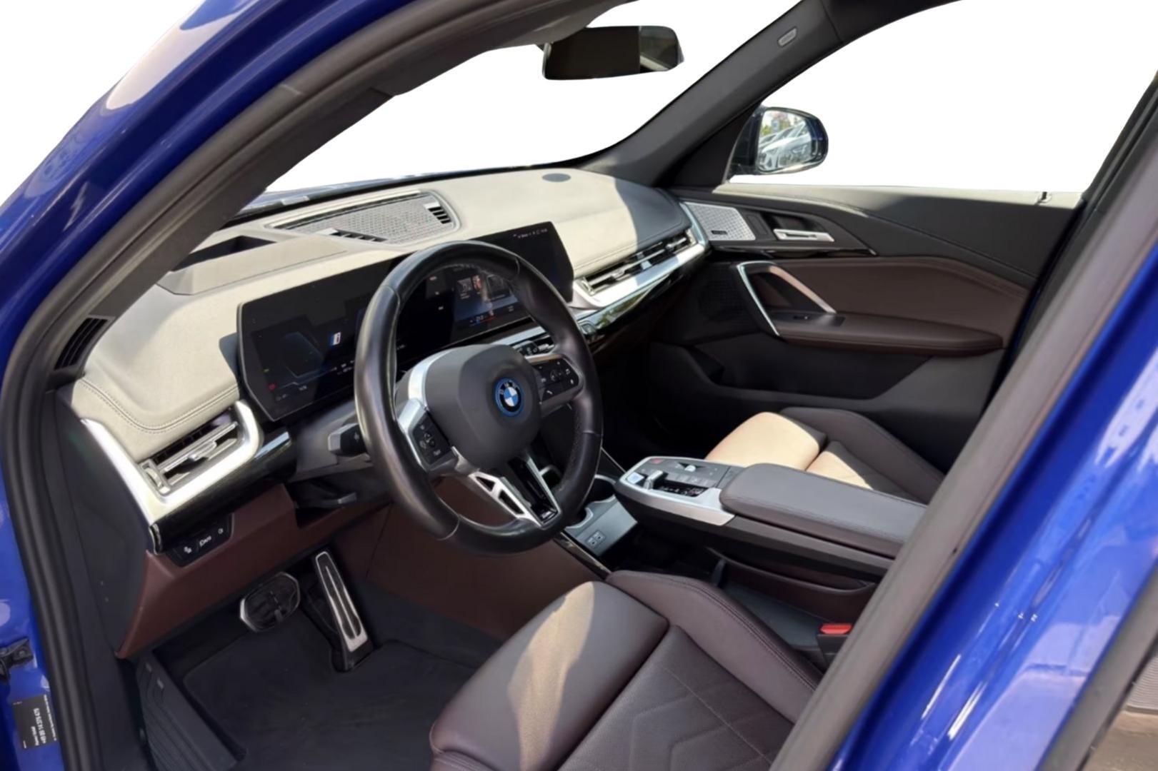 BMW iX1 2023