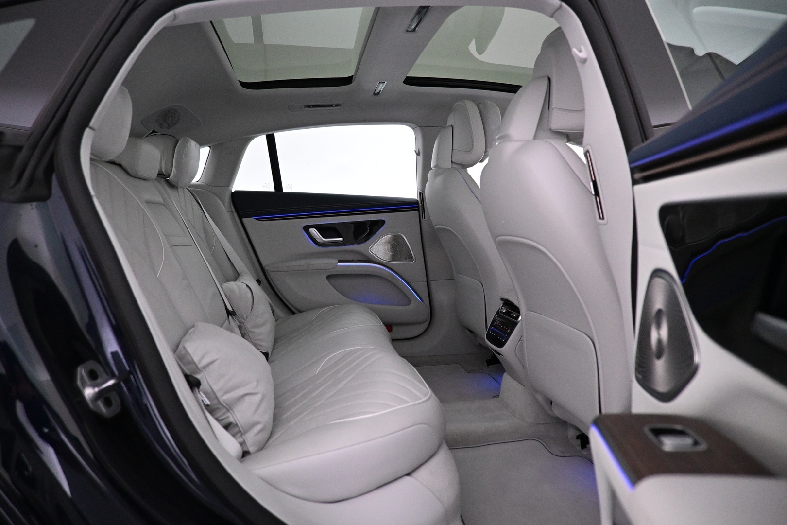 MERCEDES-BENZ EQS 2022