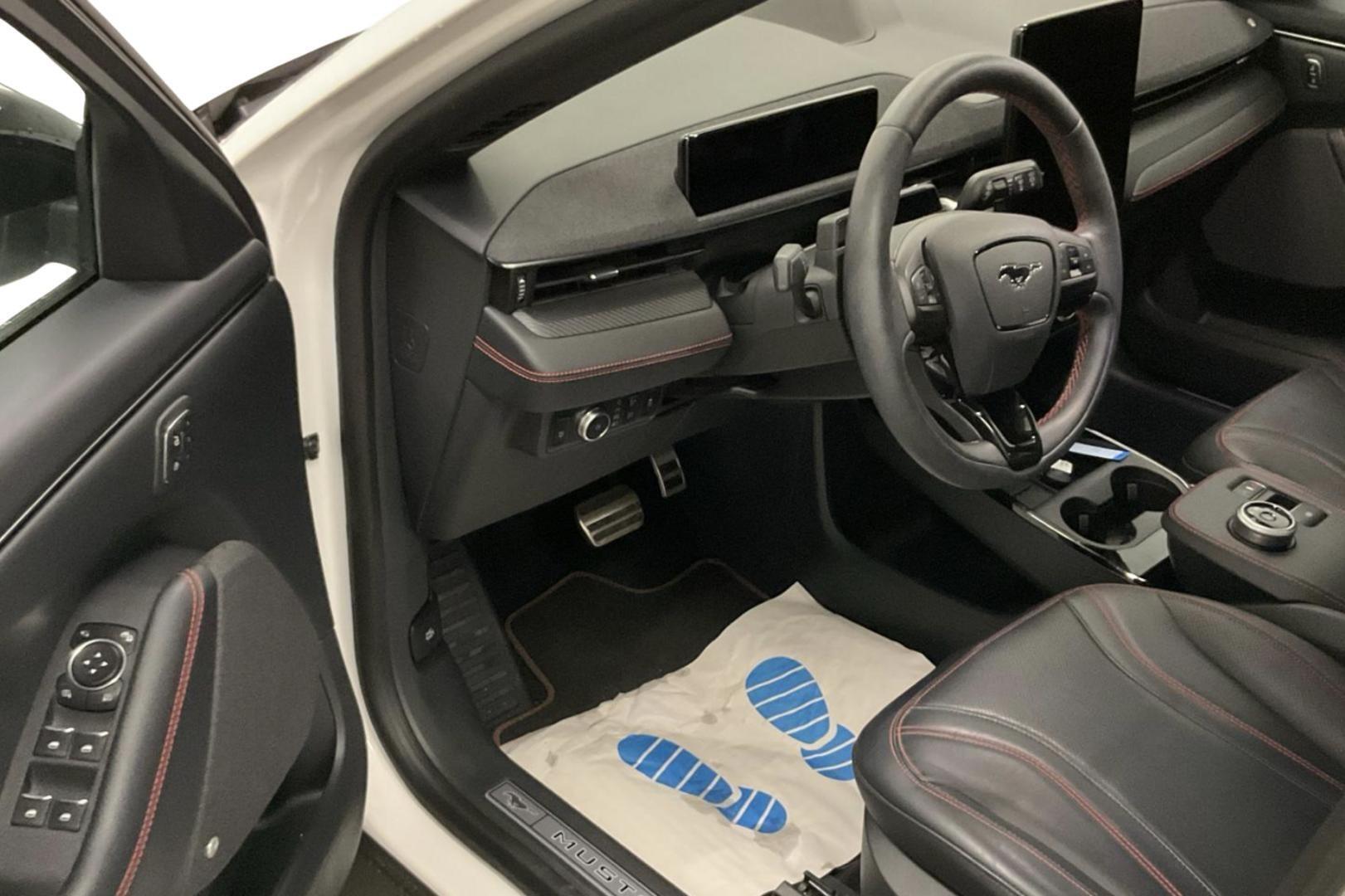 FORD Mustang Mach-E 2022