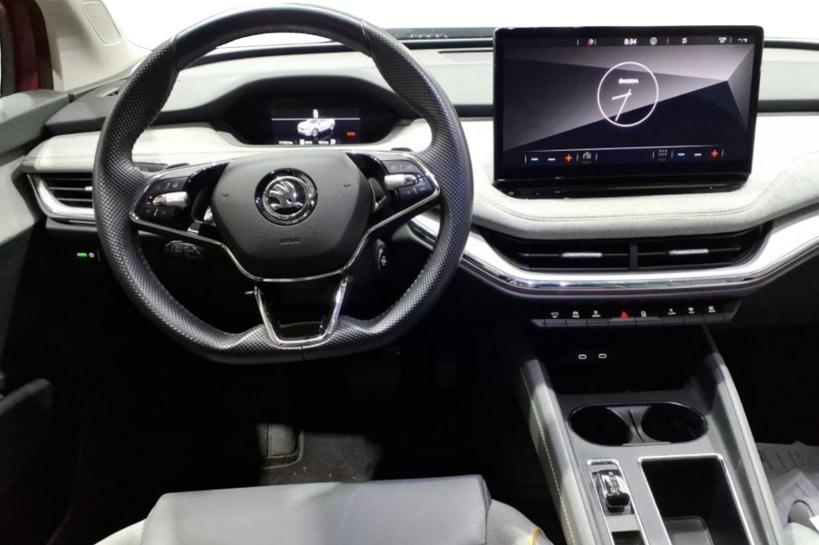 SKODA Enyaq 2023