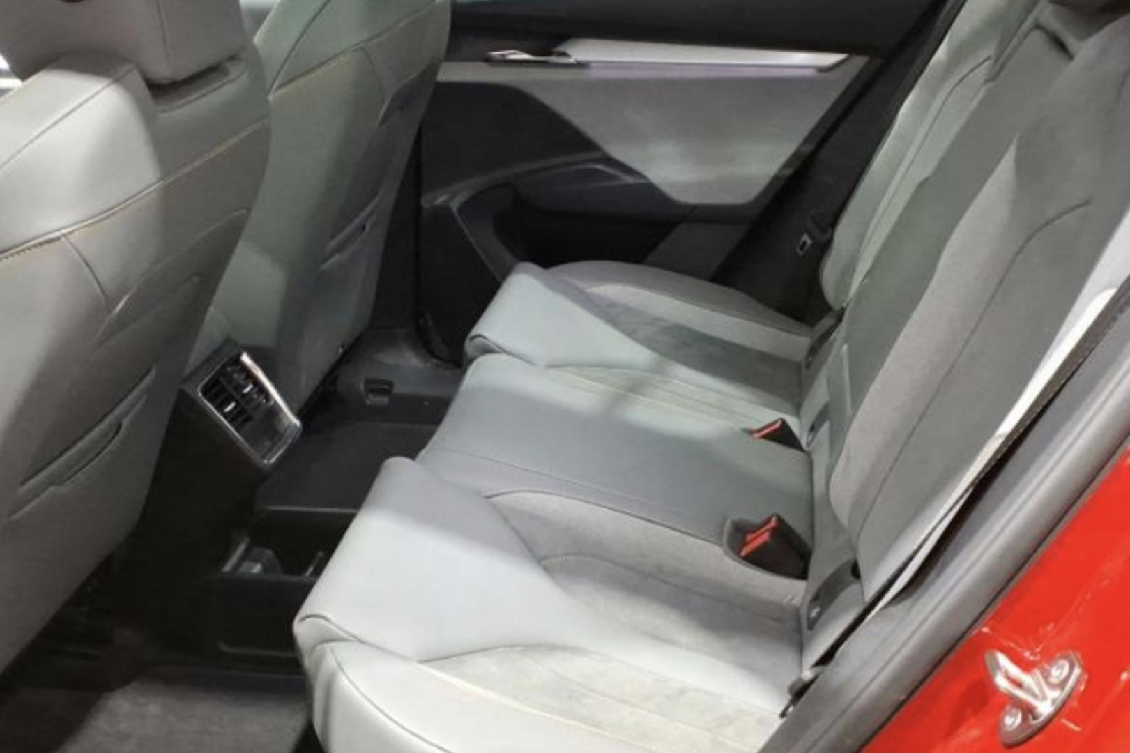 SKODA Enyaq 2023