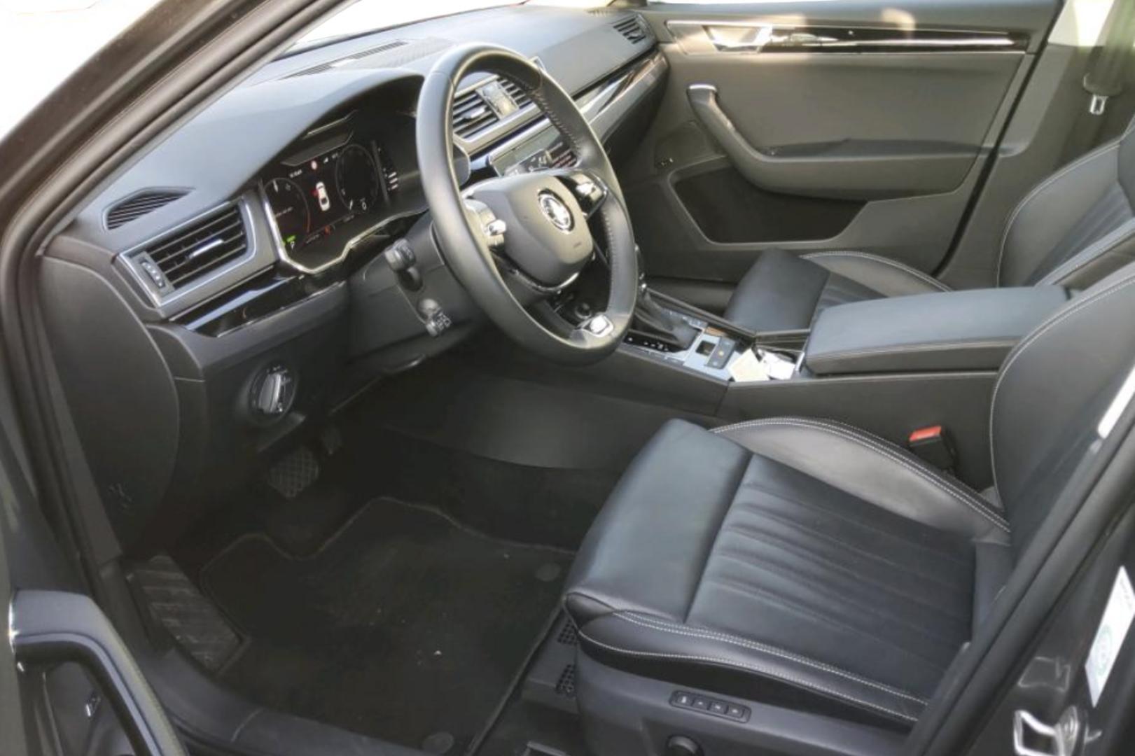 SKODA Superb 2023