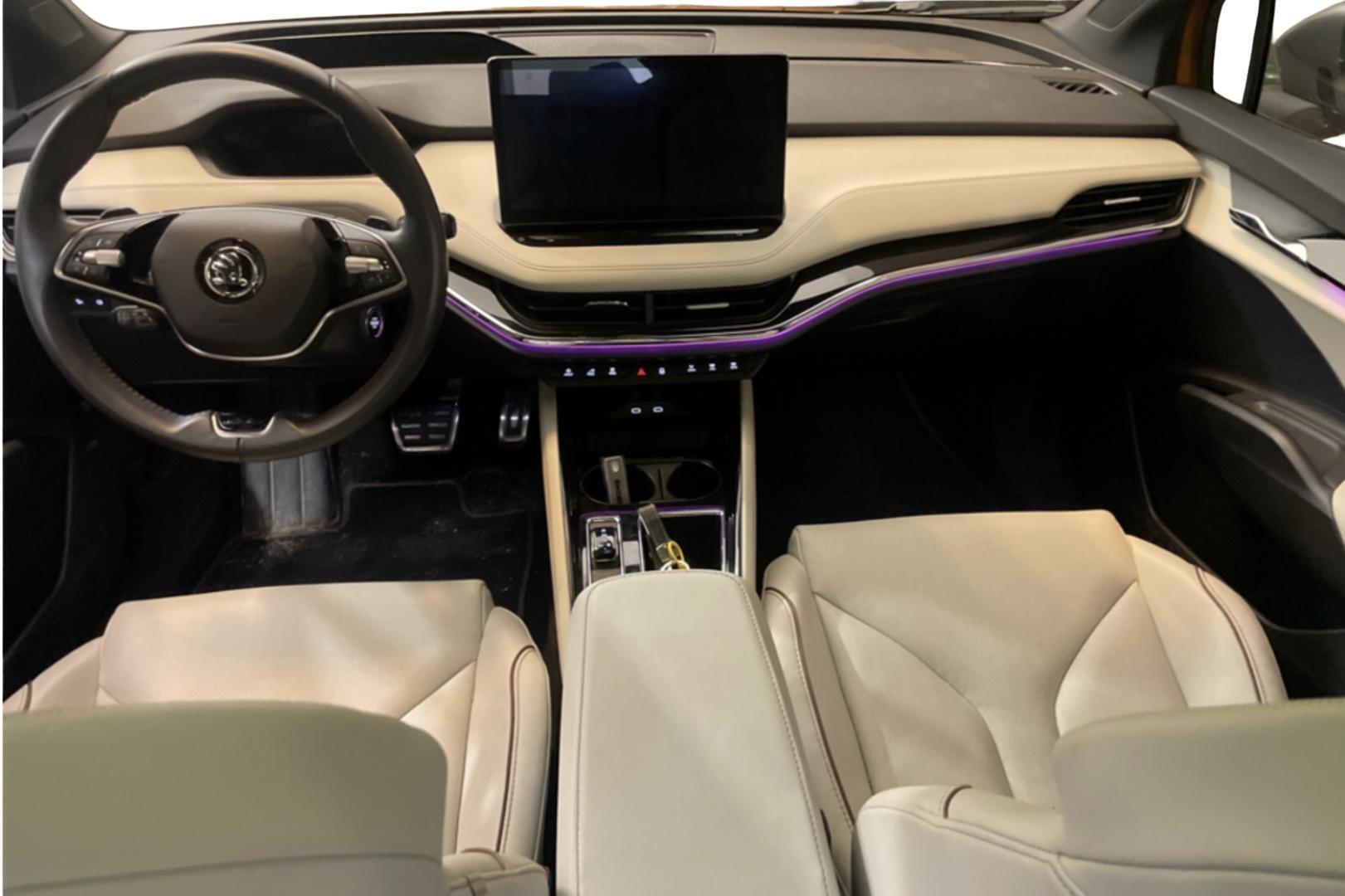 SKODA Enyaq 2024
