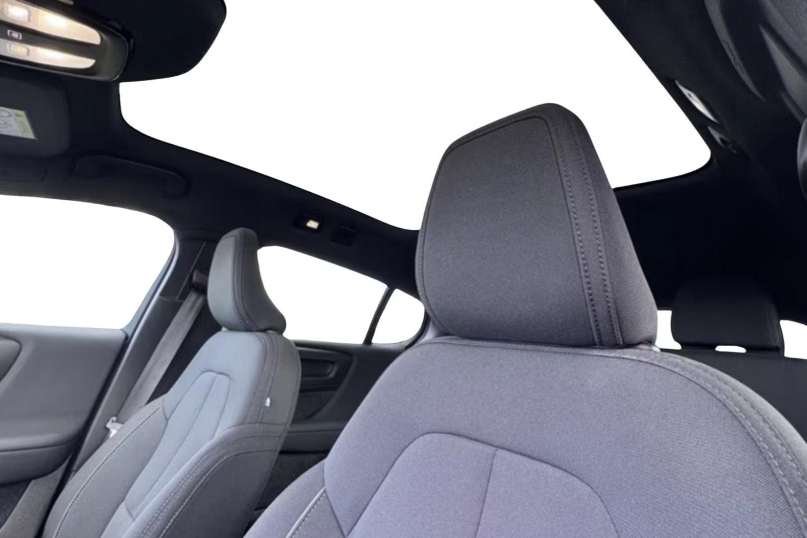 VOLVO C40 2023