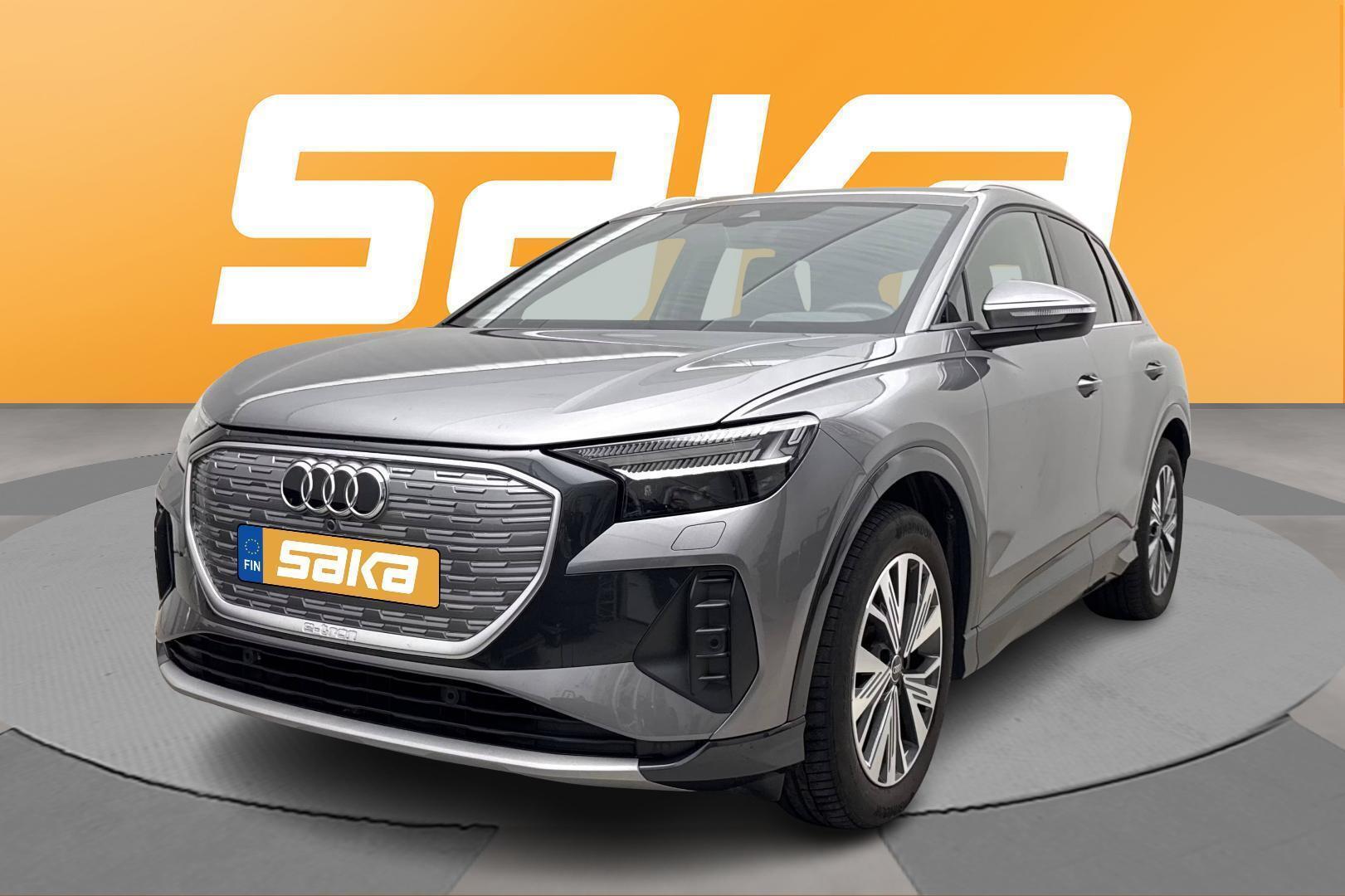 AUDI Q4 e-tron 2025