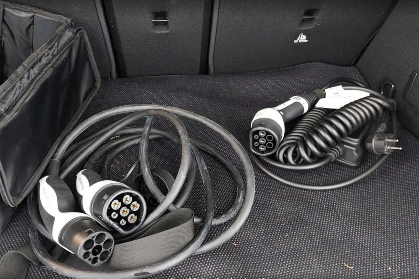 MERCEDES-BENZ EQA 2022