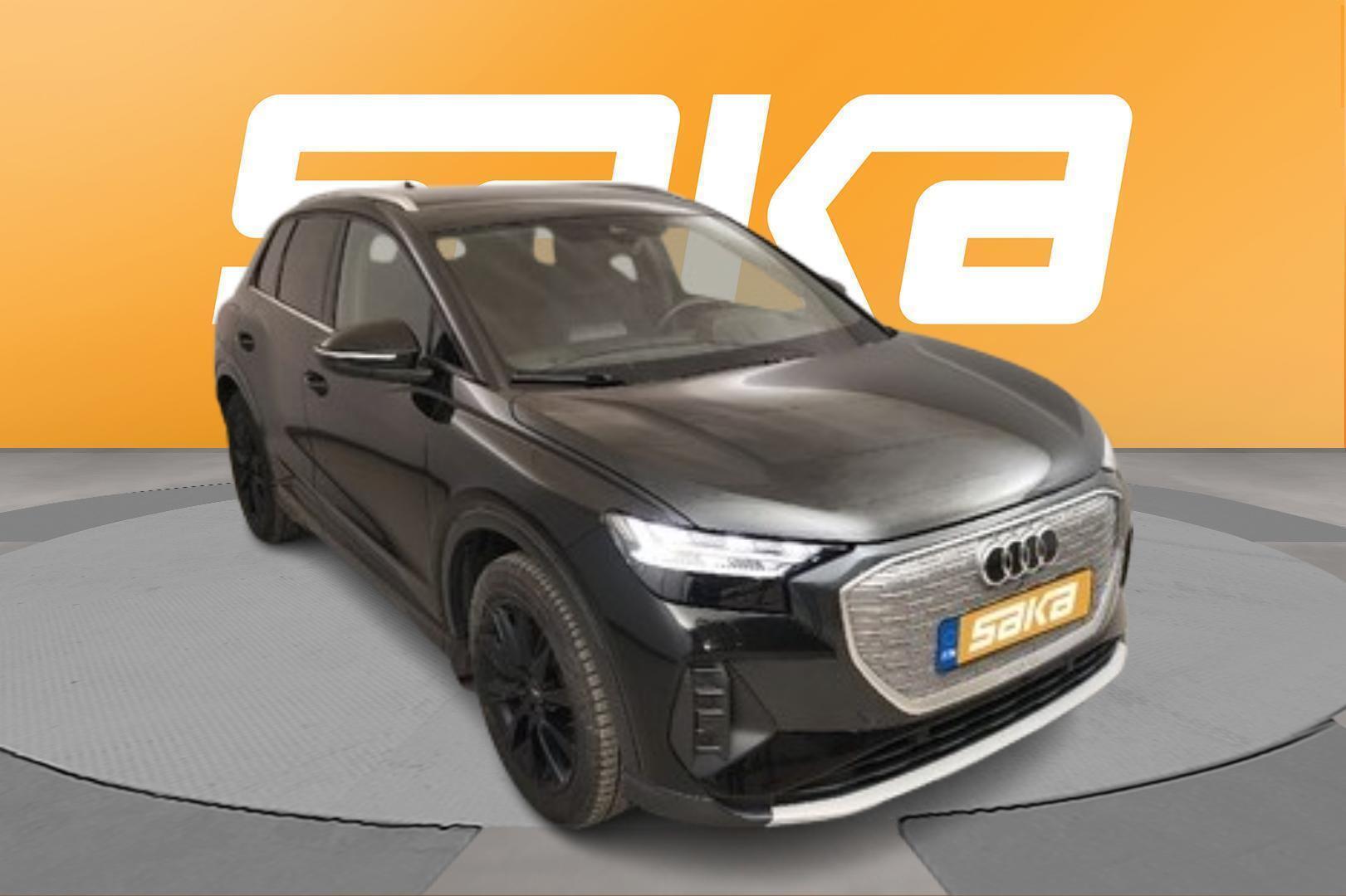 AUDI Q4 e-tron 2024