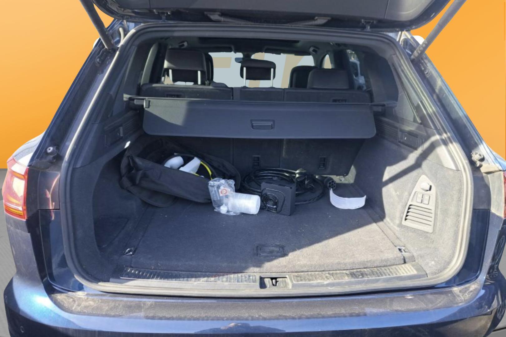 VOLKSWAGEN Touareg 2023