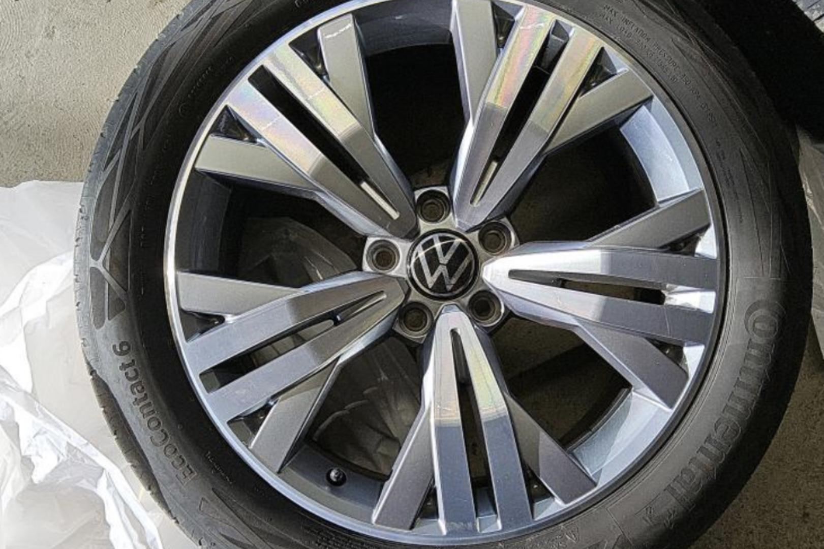 VOLKSWAGEN Passat 2022