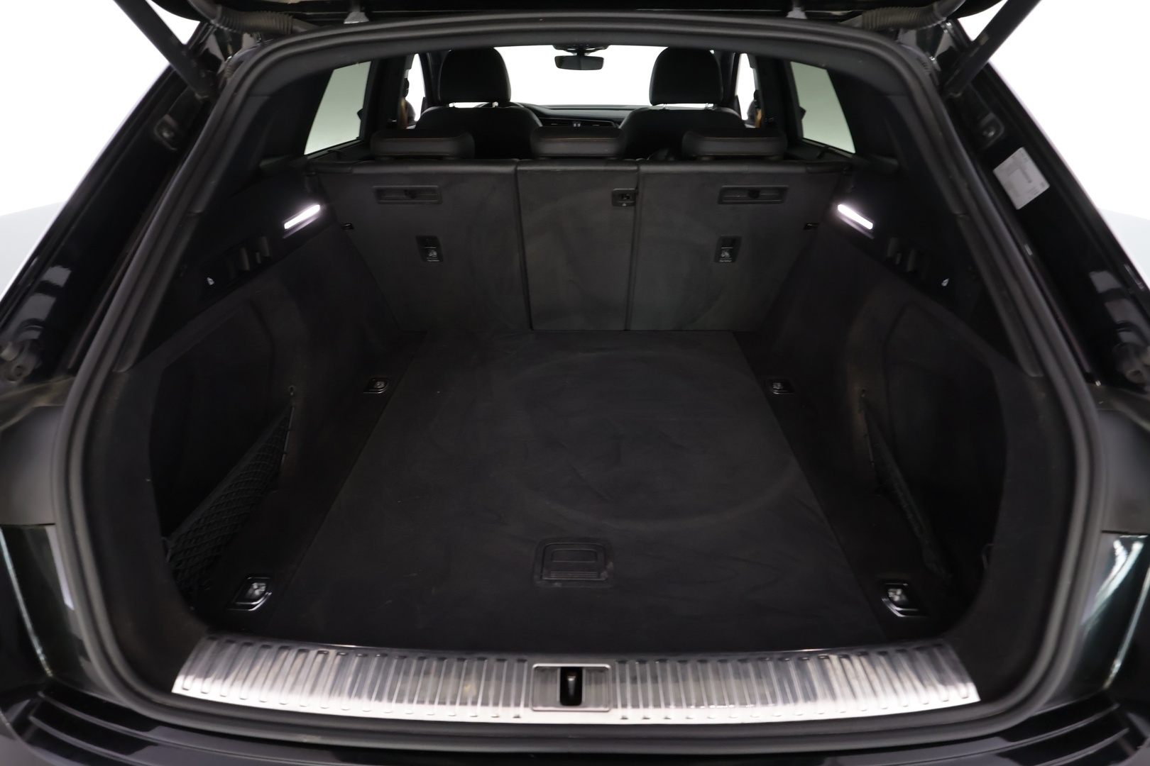 AUDI e-tron 2022