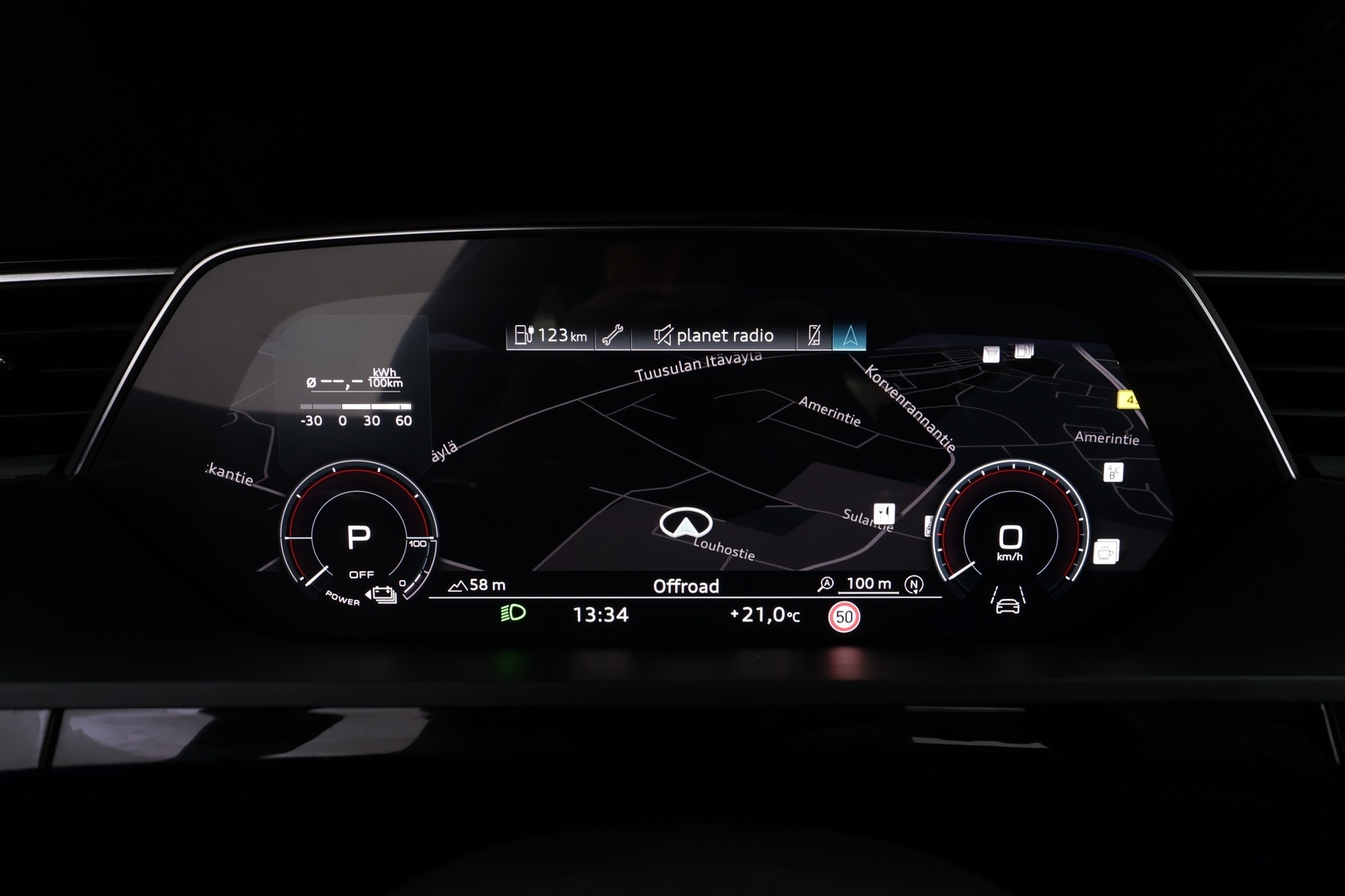AUDI e-tron 2022