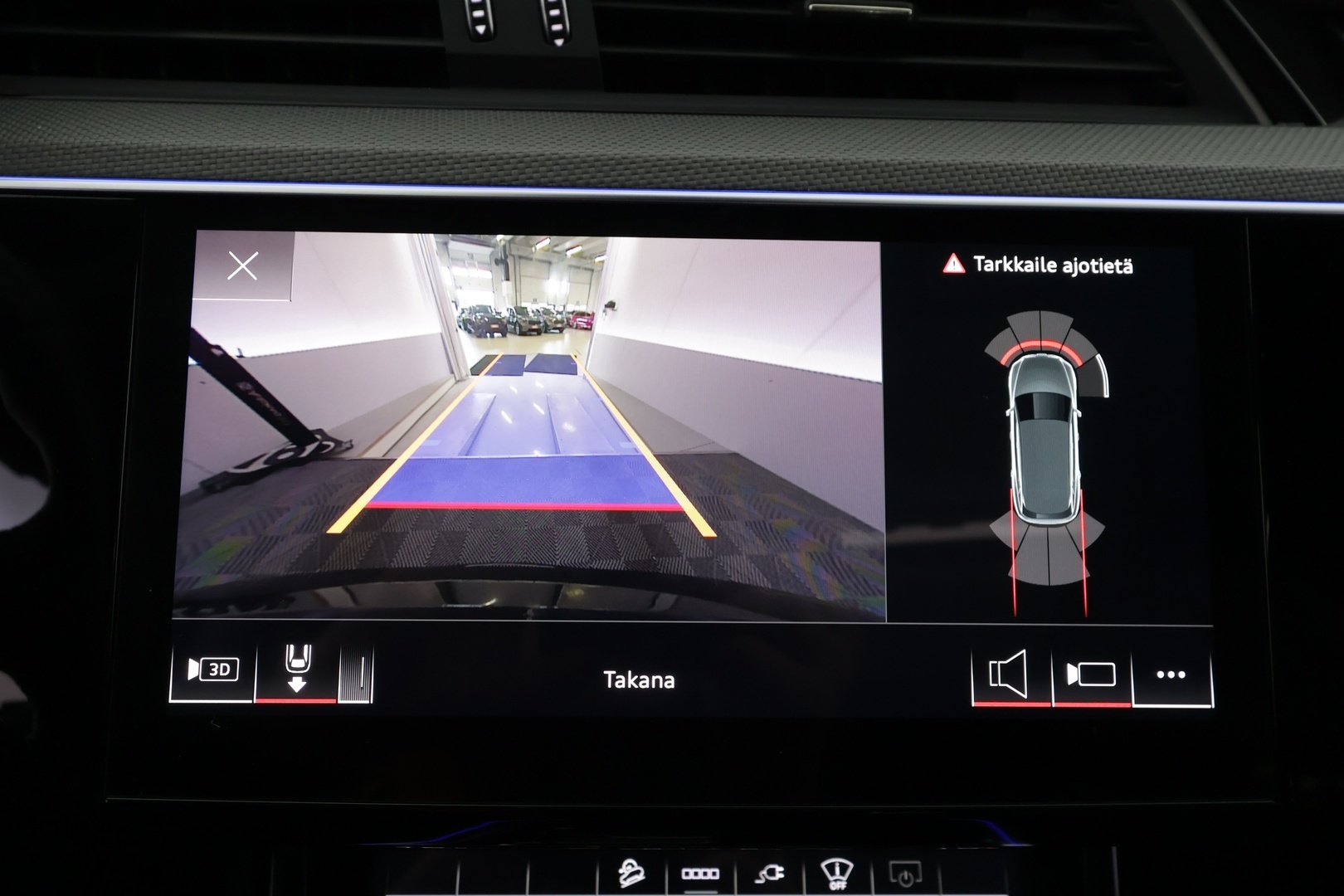 AUDI e-tron 2022